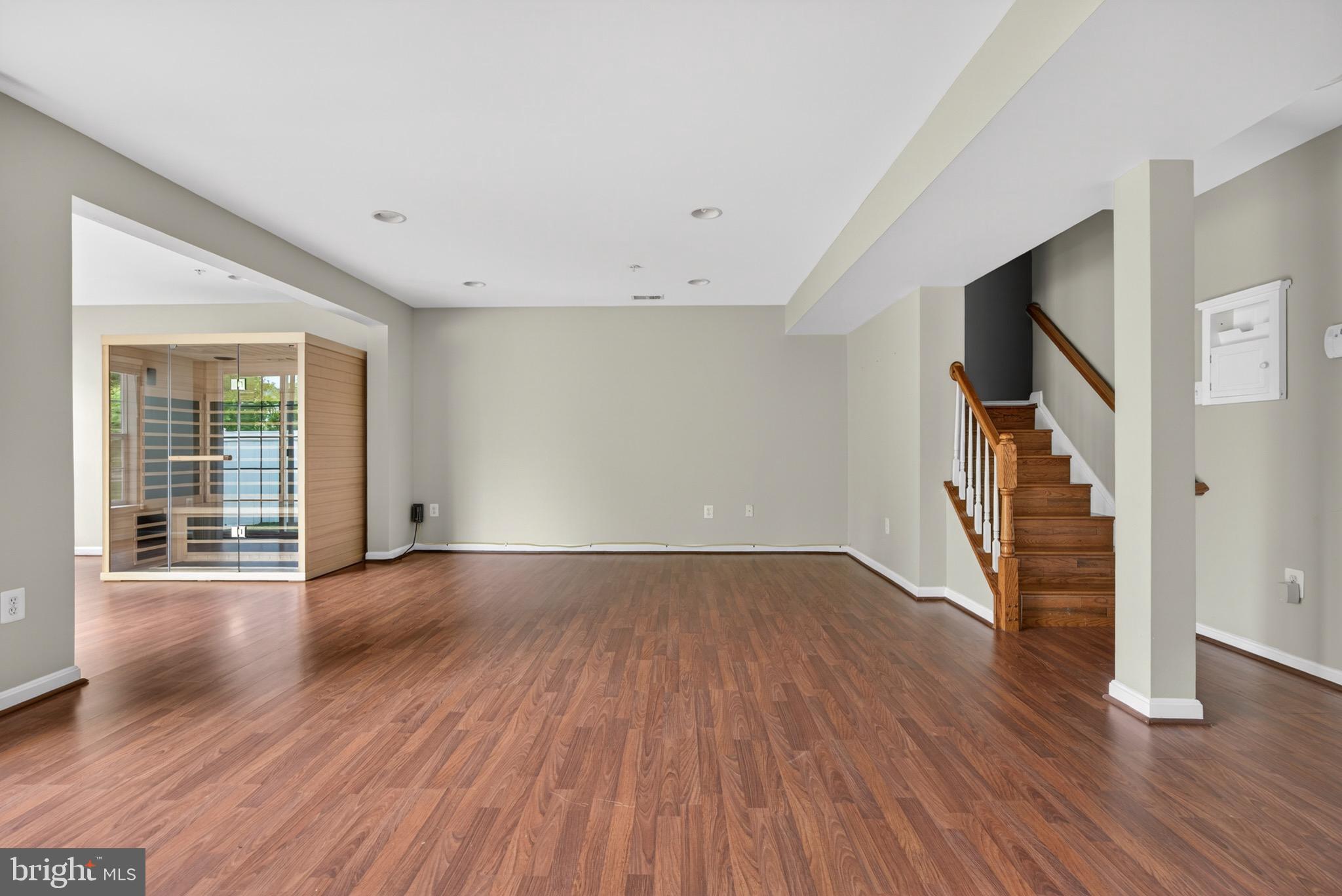 EMERSON - Residential