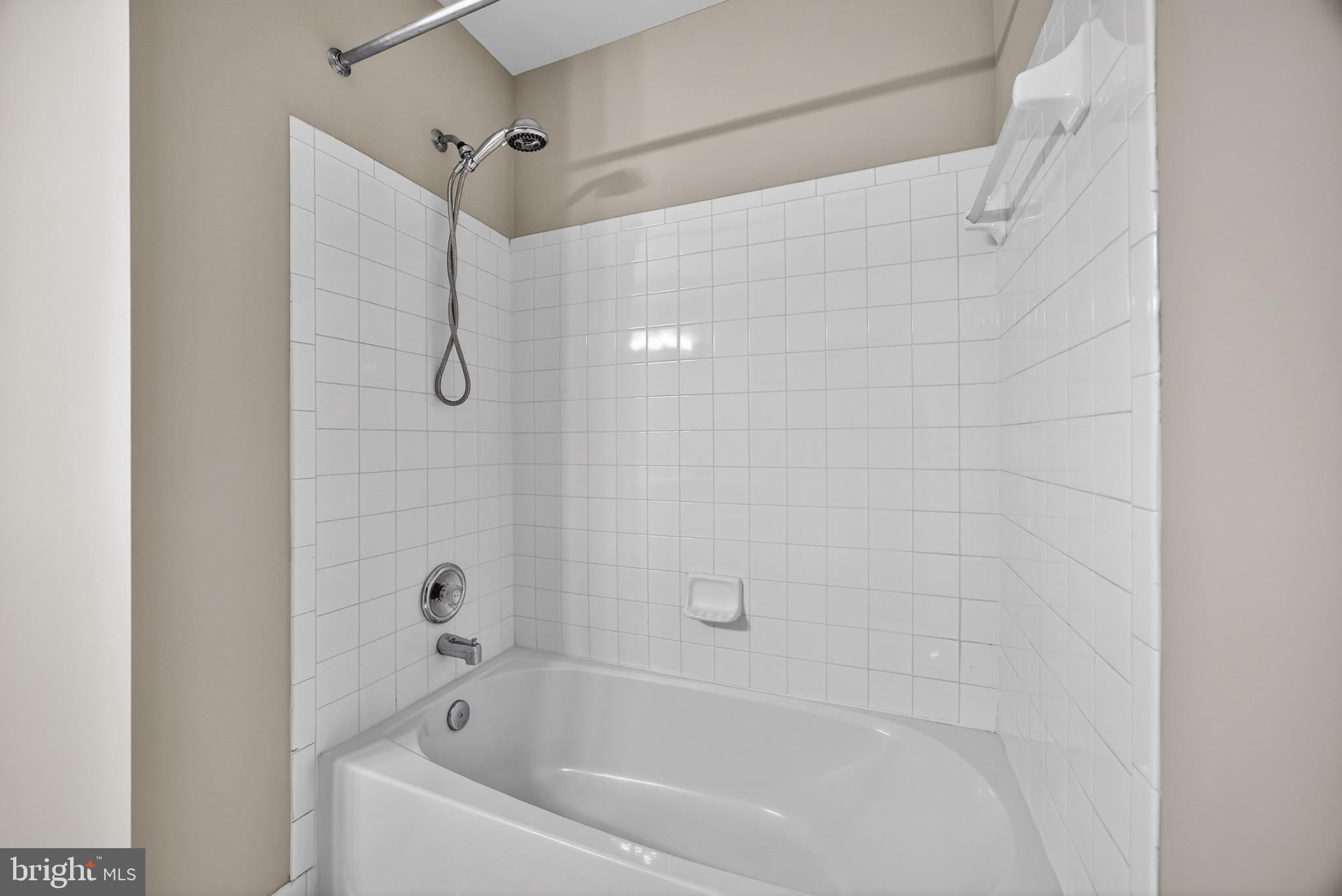 EMERSON - Residential