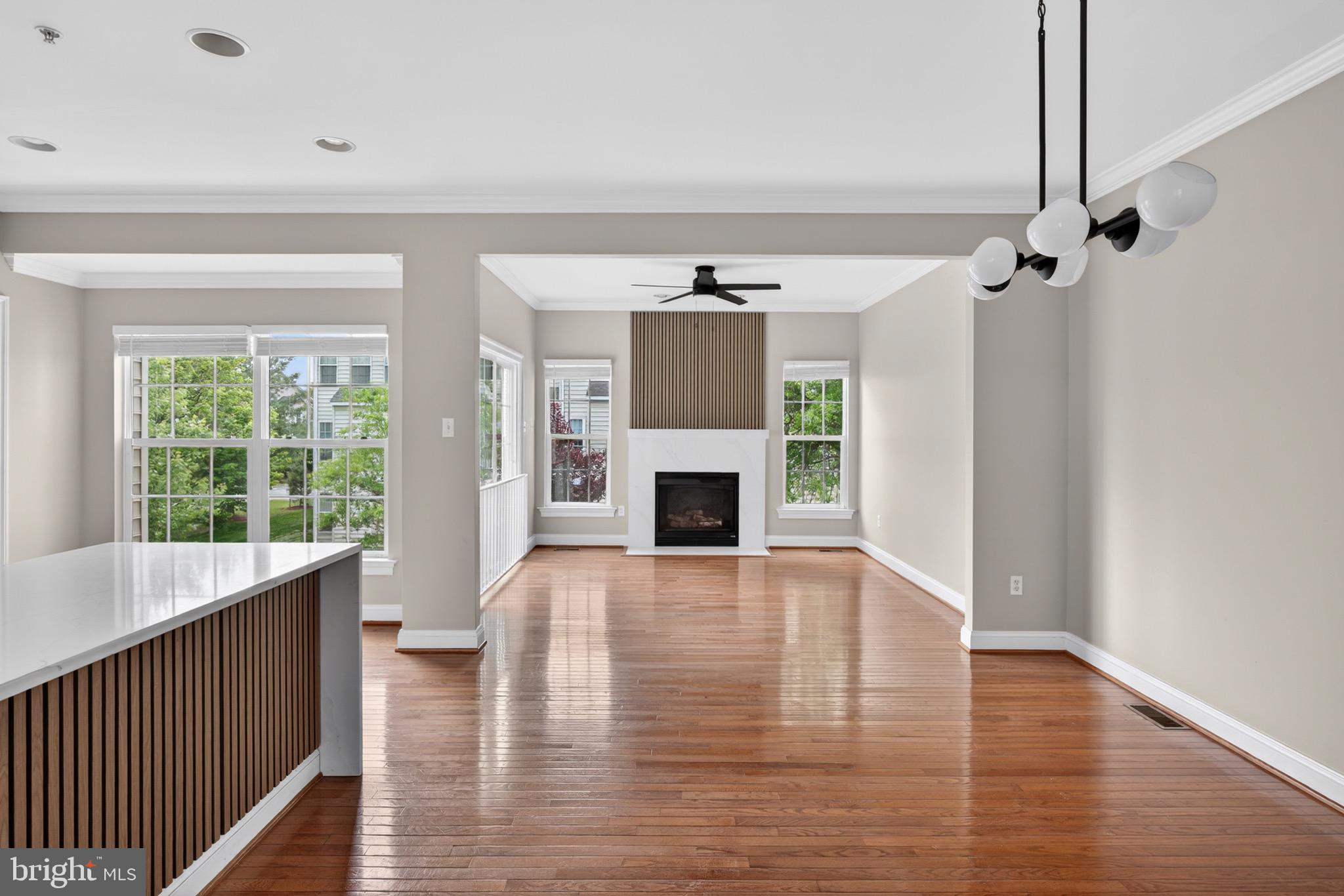 EMERSON - Residential