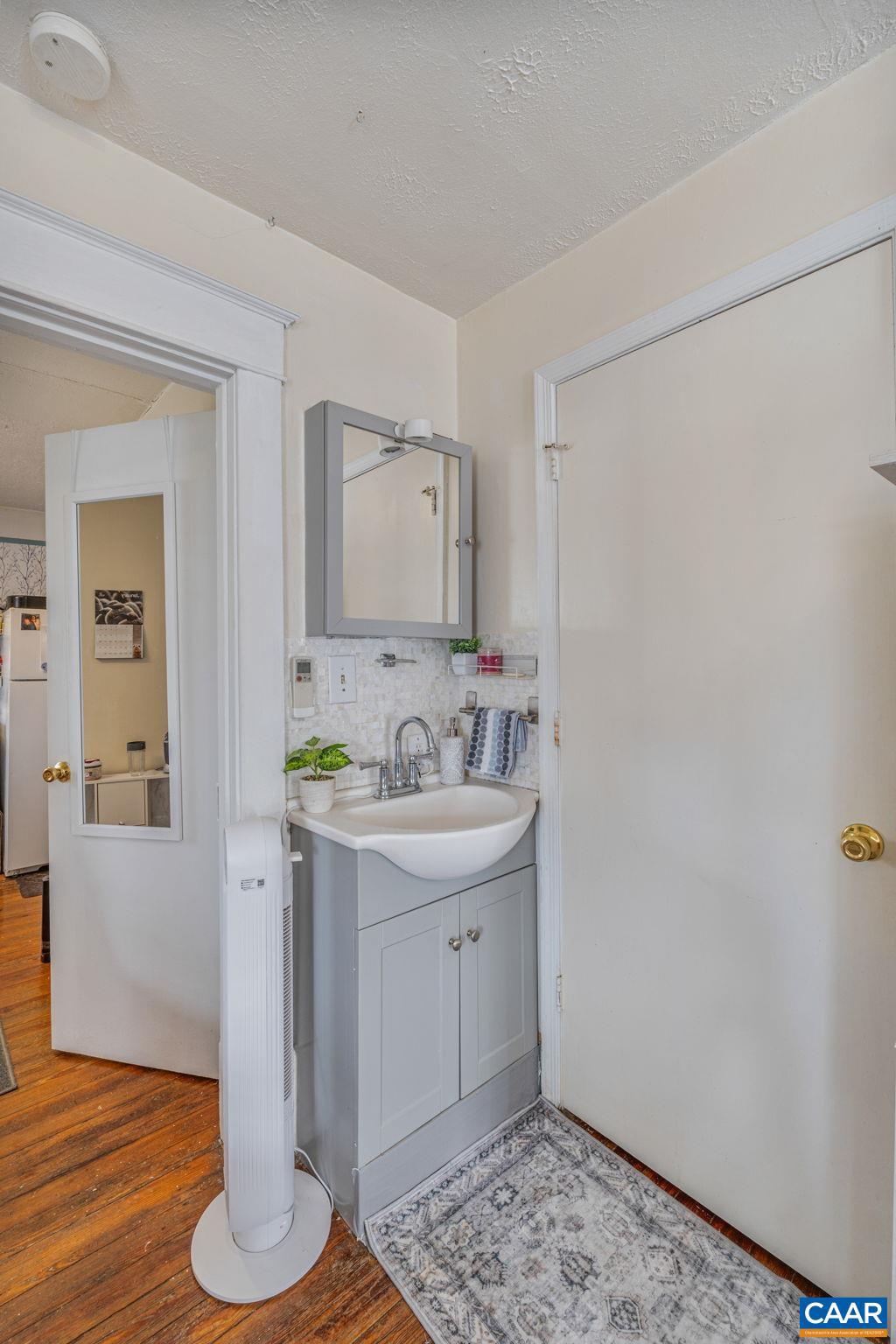 BELMONT - Residential