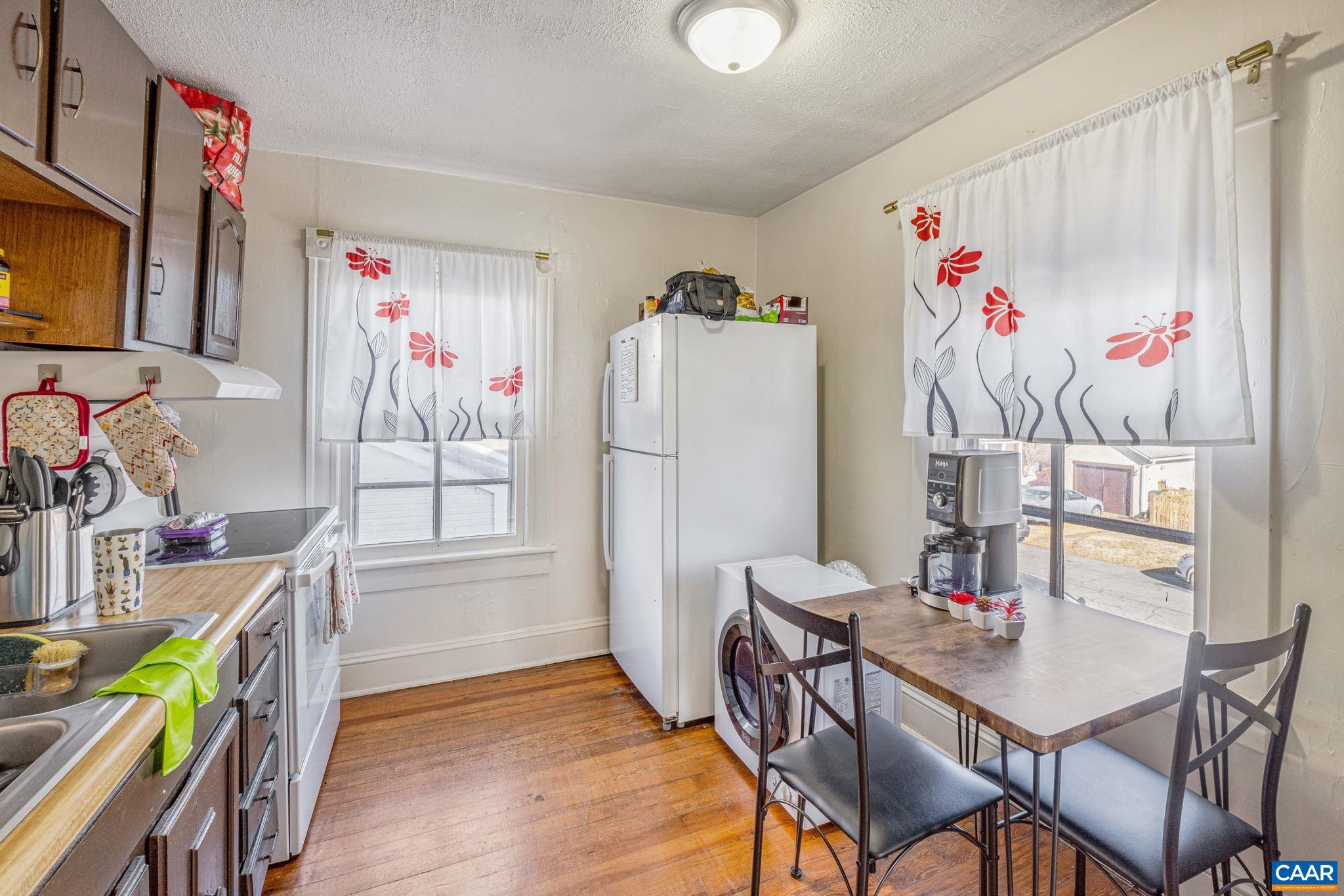 BELMONT - Residential