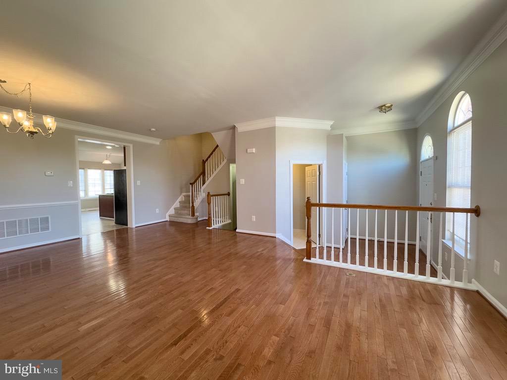 SOUTH RIDING - Residential Lease