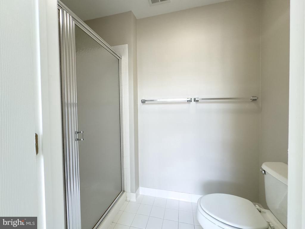 SOUTH RIDING - Residential Lease