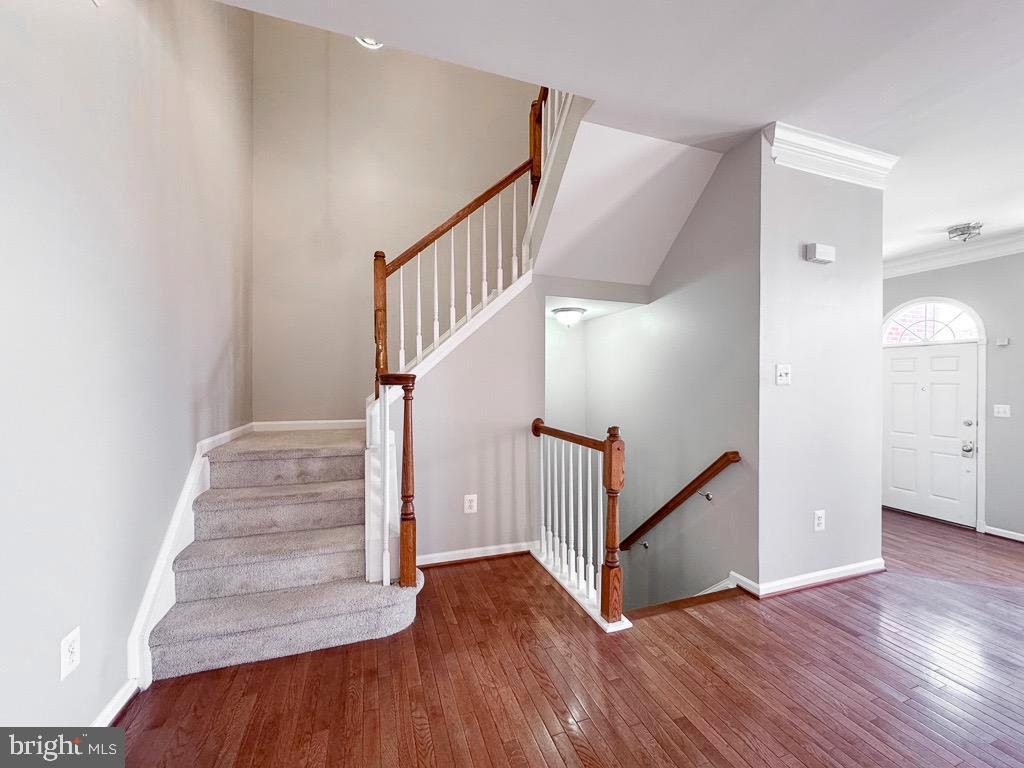 SOUTH RIDING - Residential Lease