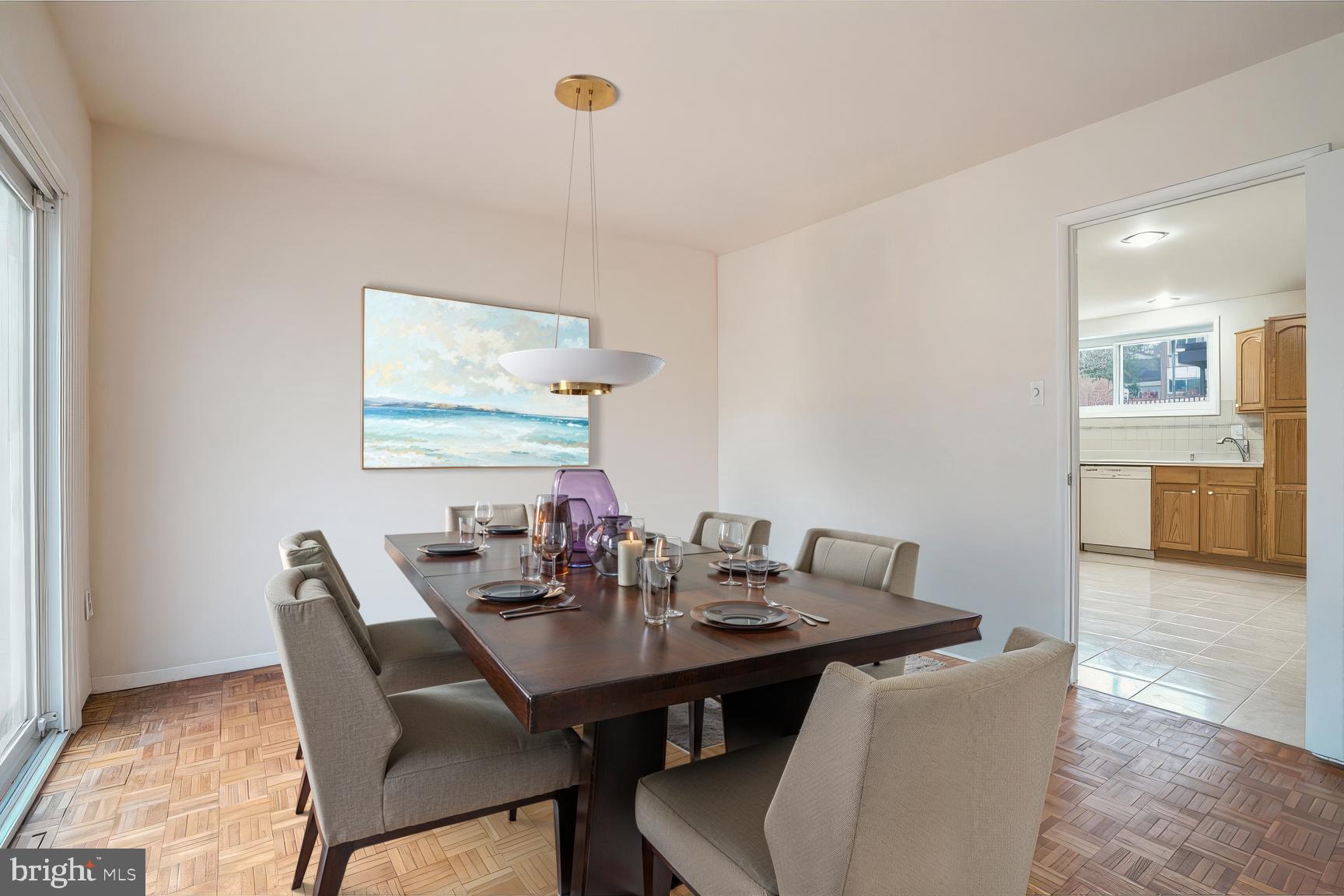 RESTON - Residential