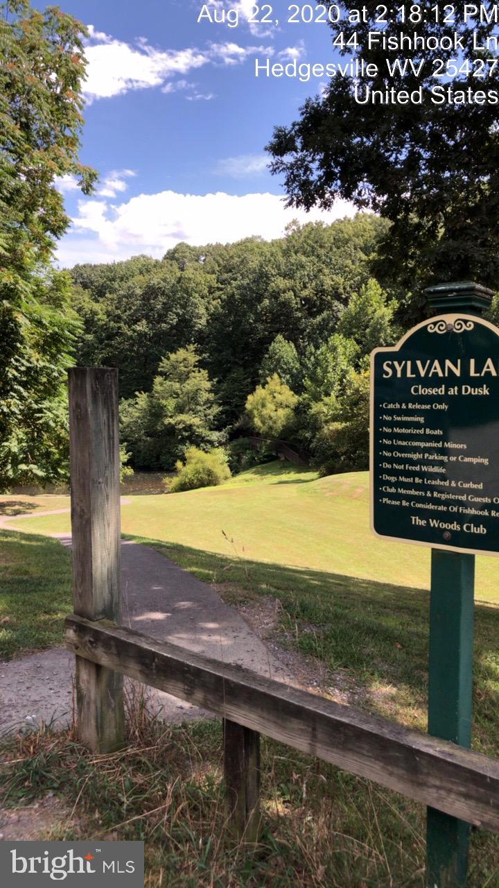 THE WOODS - Residential