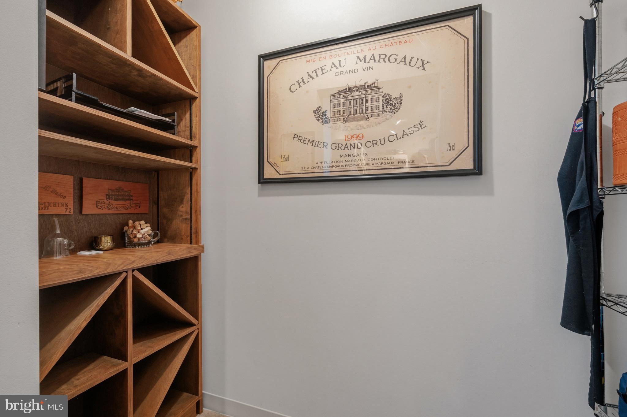 LOISDALE ESTATES - Residential