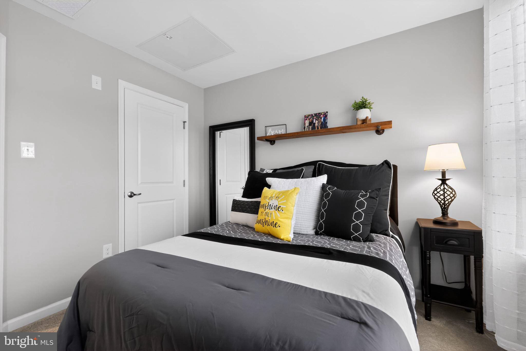 PINNACLE PLACE - Residential