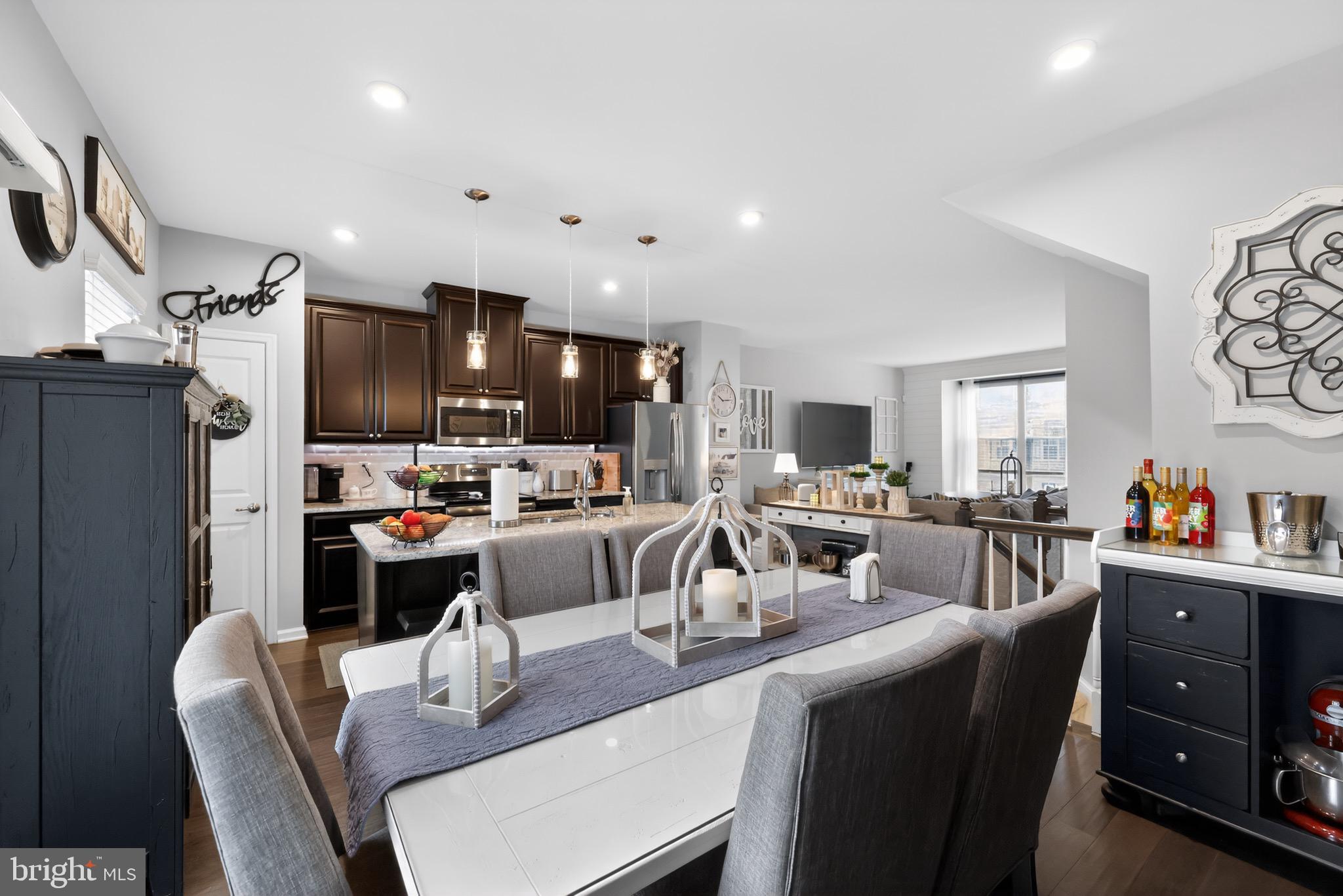 PINNACLE PLACE - Residential