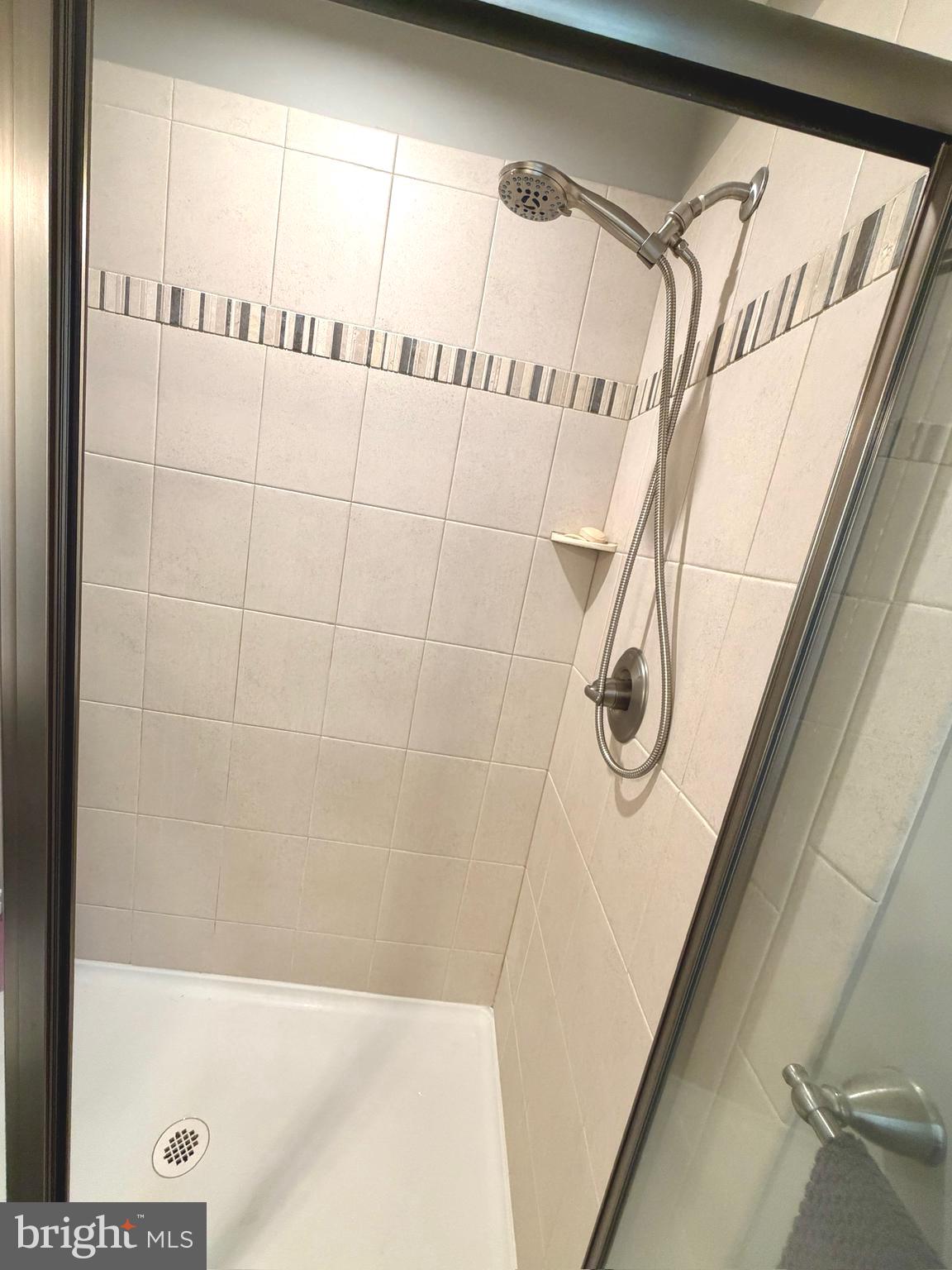 PINNACLE PLACE - Residential