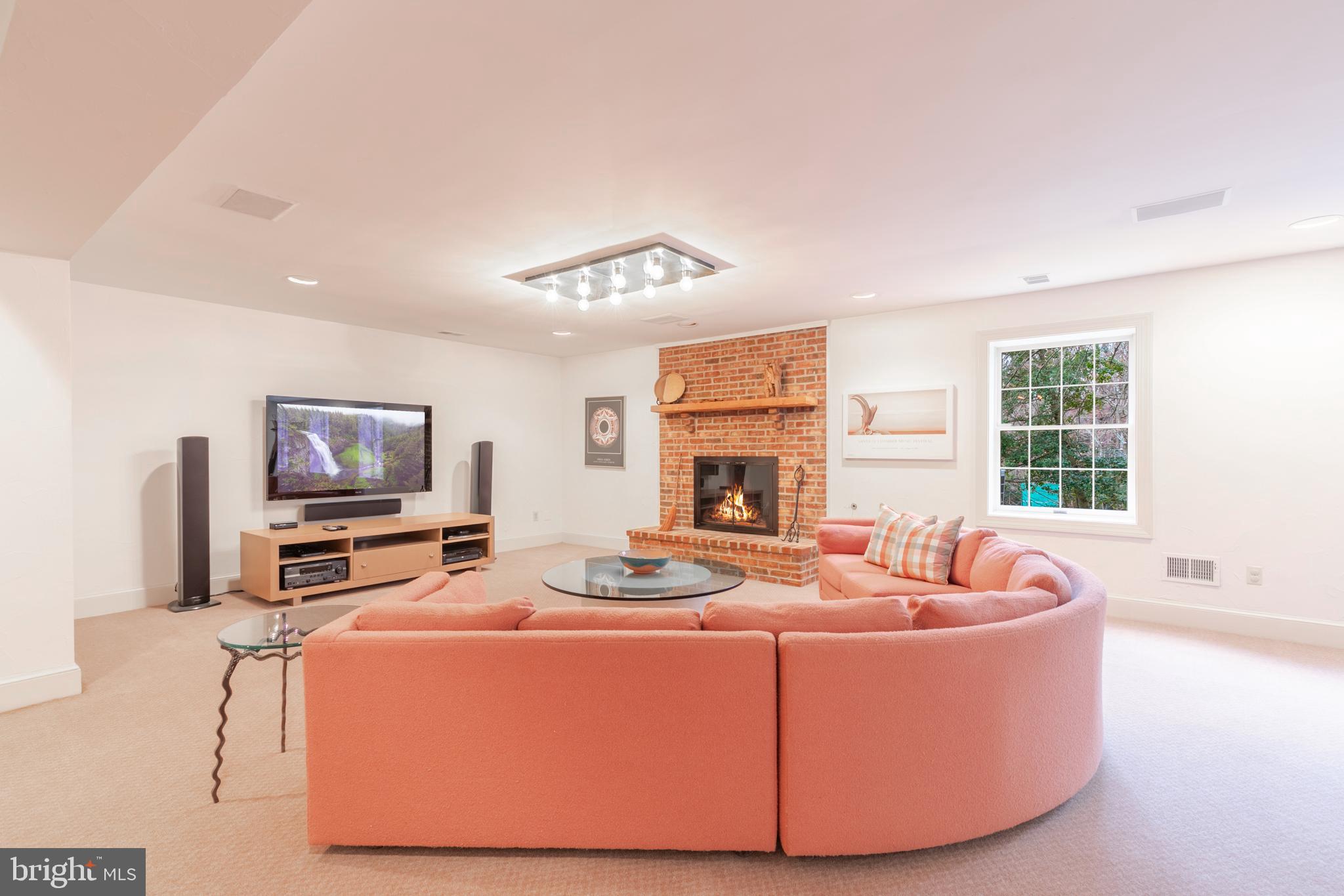 LINGANORE - Residential