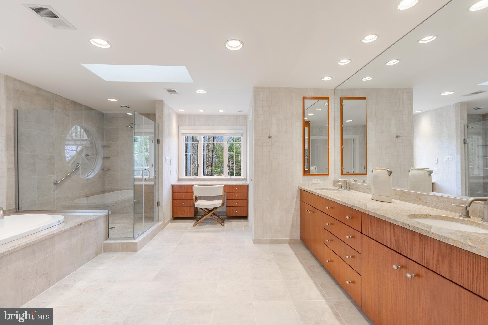 LINGANORE - Residential