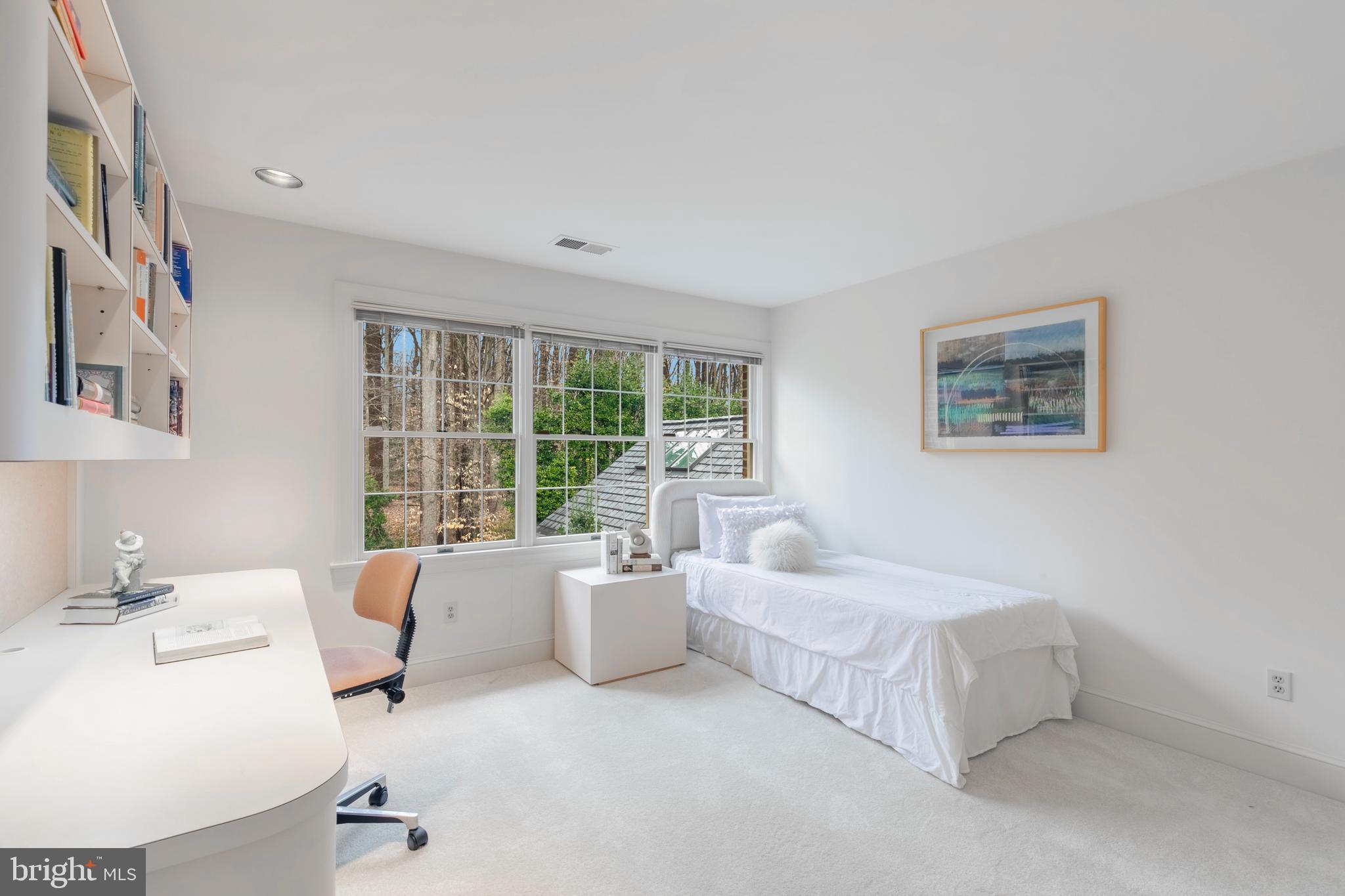 LINGANORE - Residential