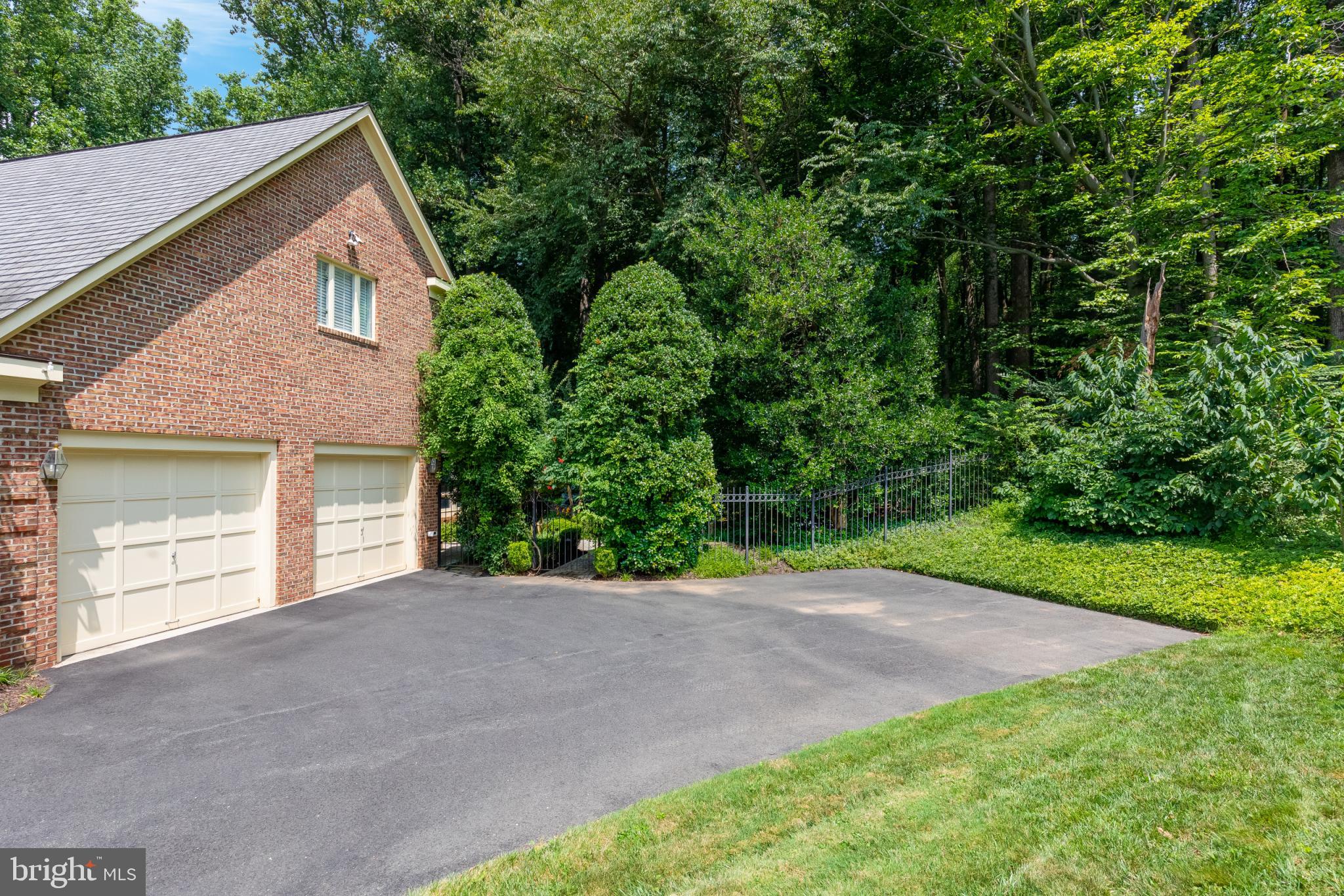 LINGANORE - Residential