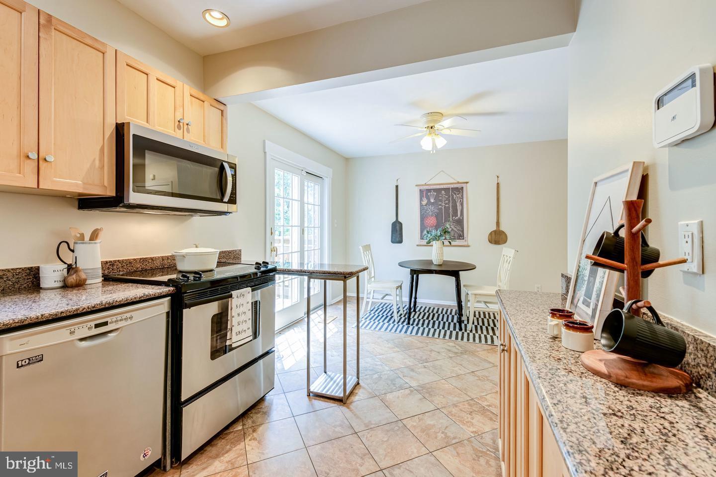 HUNTINGTON AT MT VERNON - Residential Lease