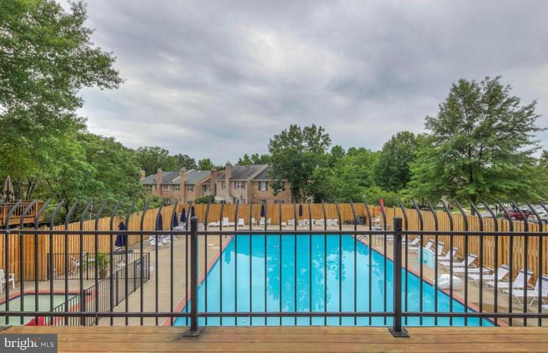 HUNTINGTON AT MT VERNON - Residential Lease