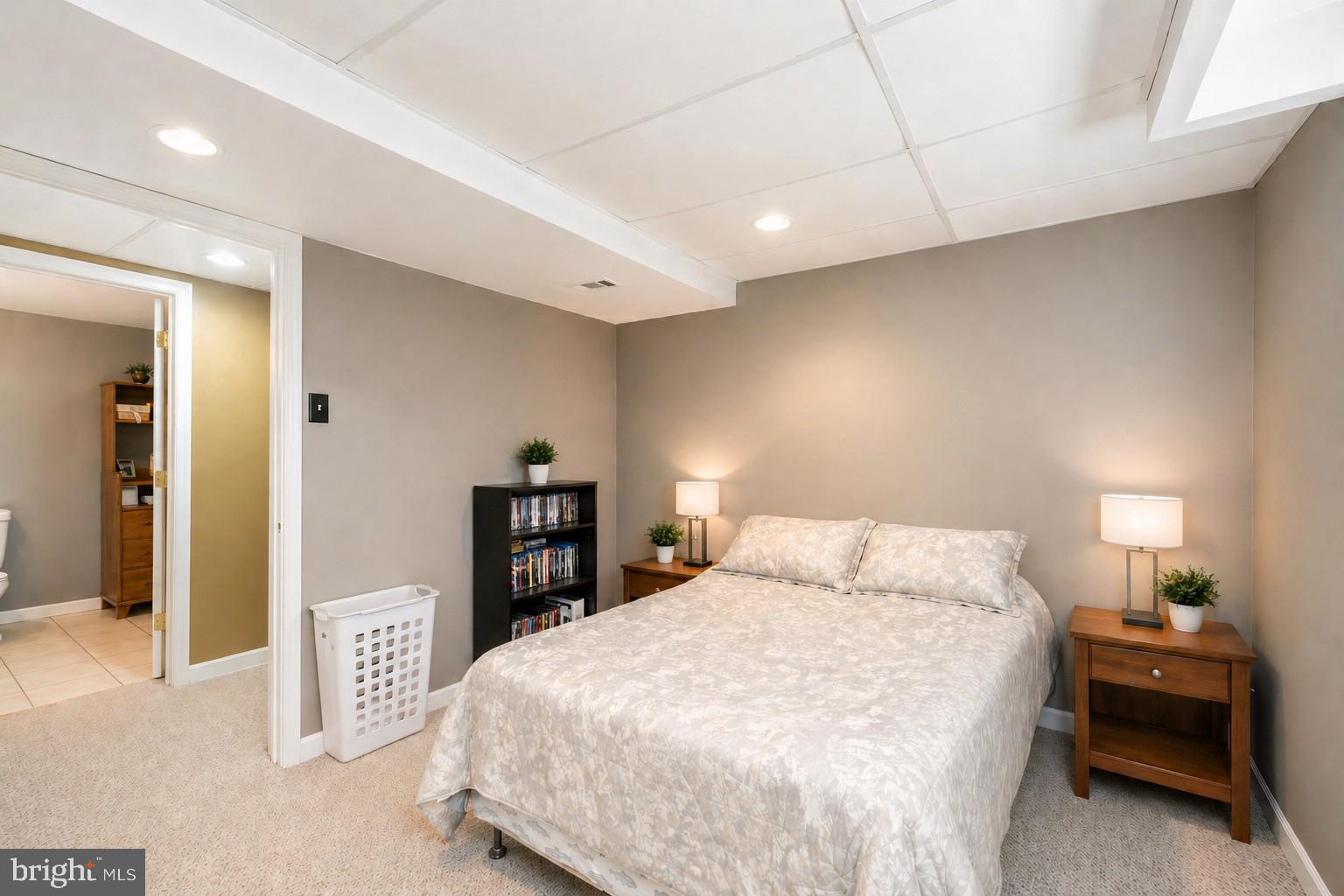 OAKLAND - Residential