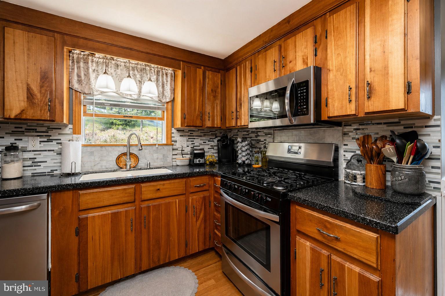 OAKLAND - Residential