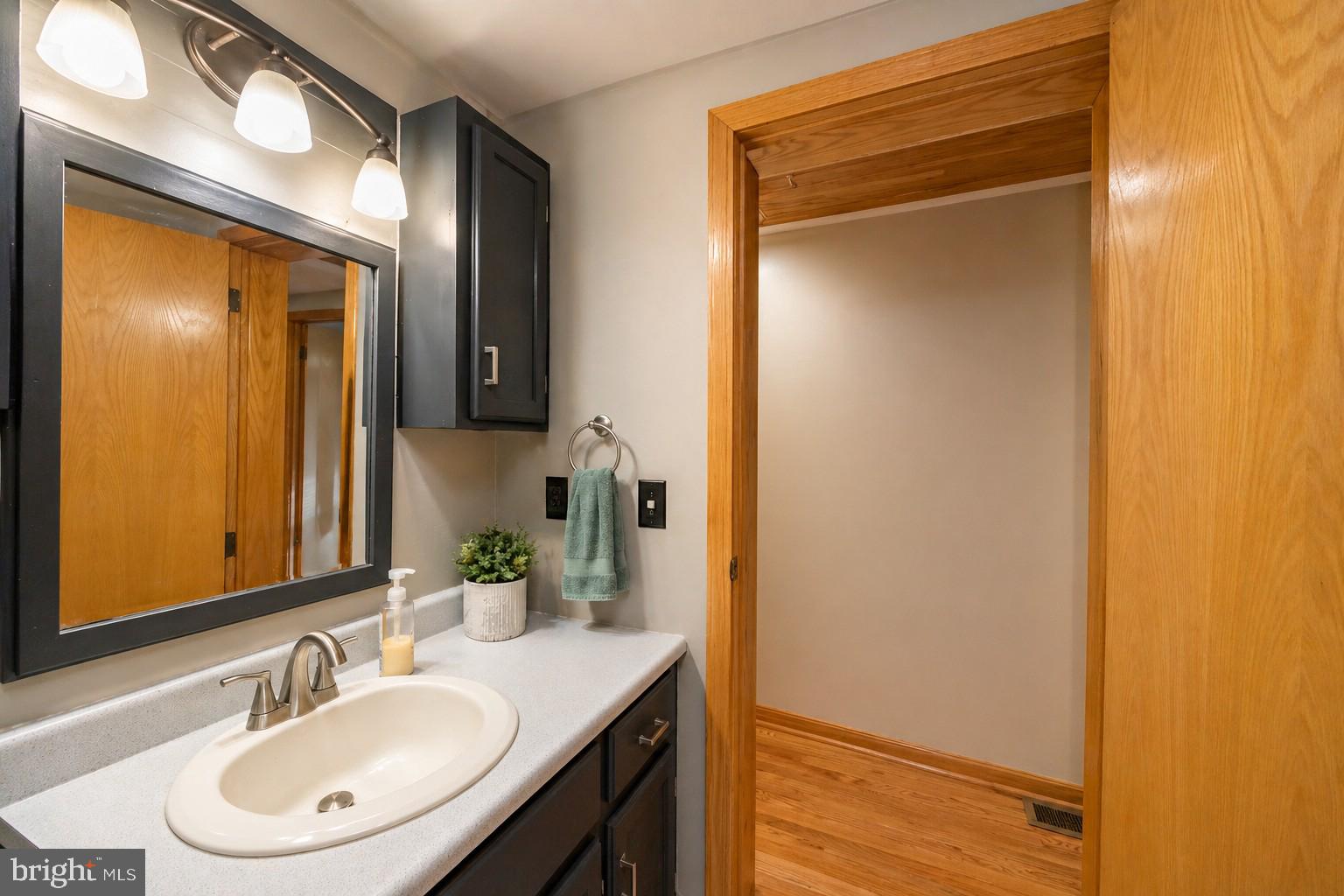 OAKLAND - Residential