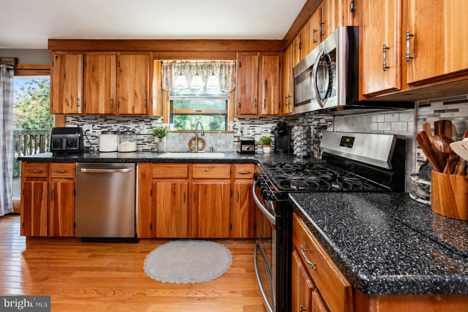 OAKLAND - Residential