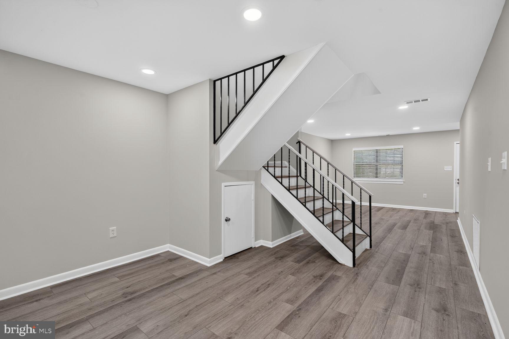 2006 HEADLANDS CIRCLE