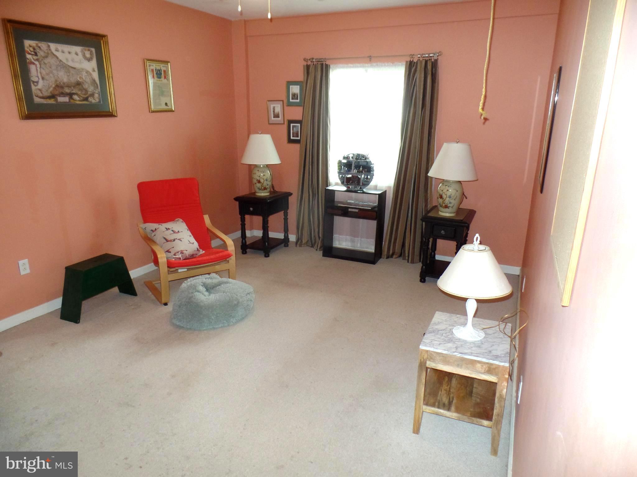 PIMMIT HILLS - Residential