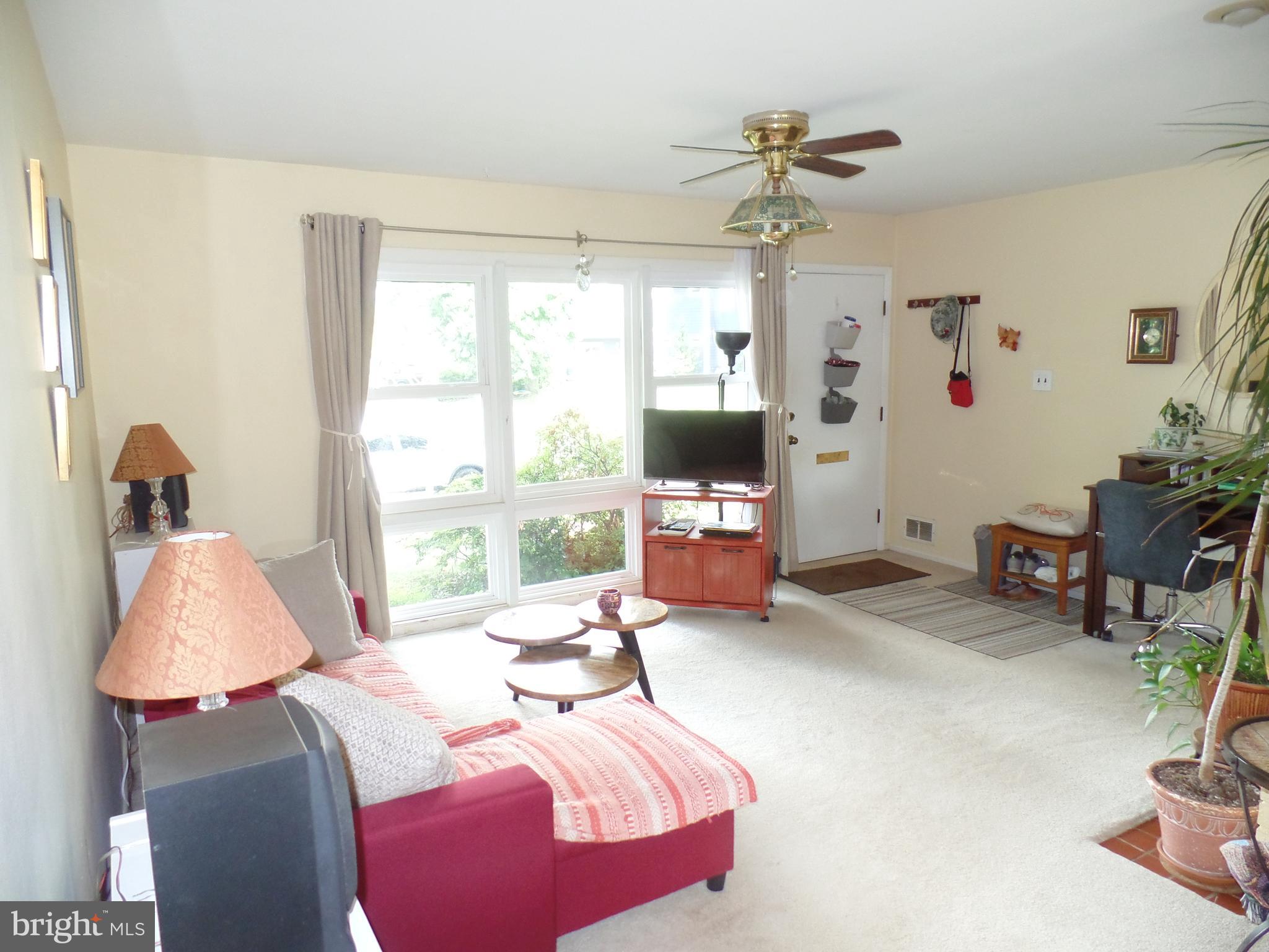 PIMMIT HILLS - Residential