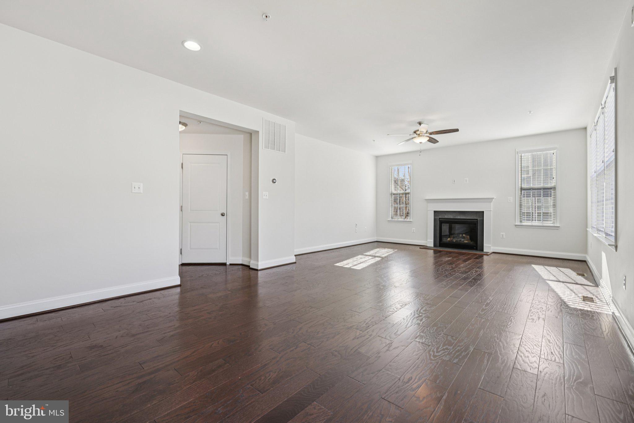 HILLTOP ESTATES - Residential