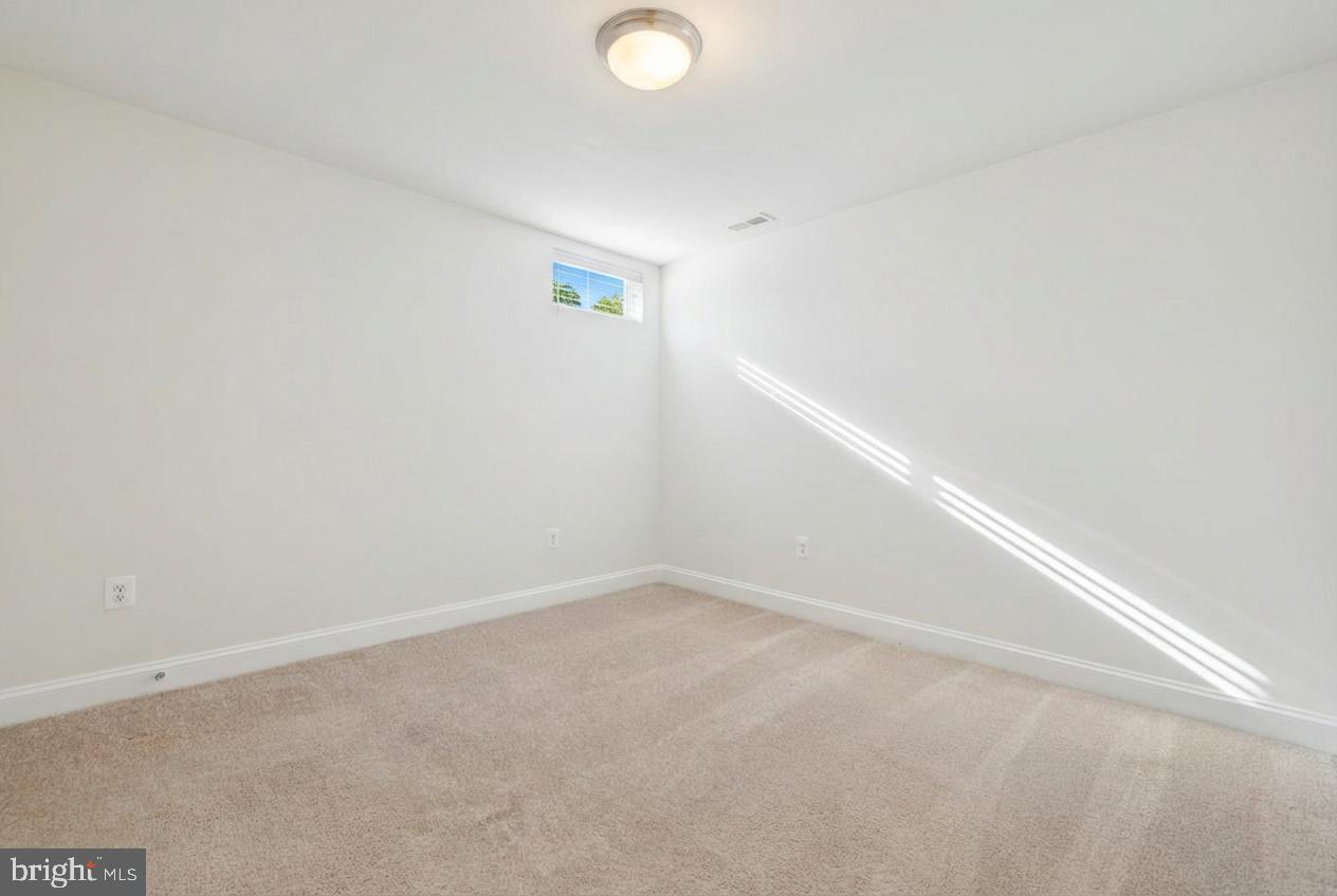 HILLTOP ESTATES - Residential