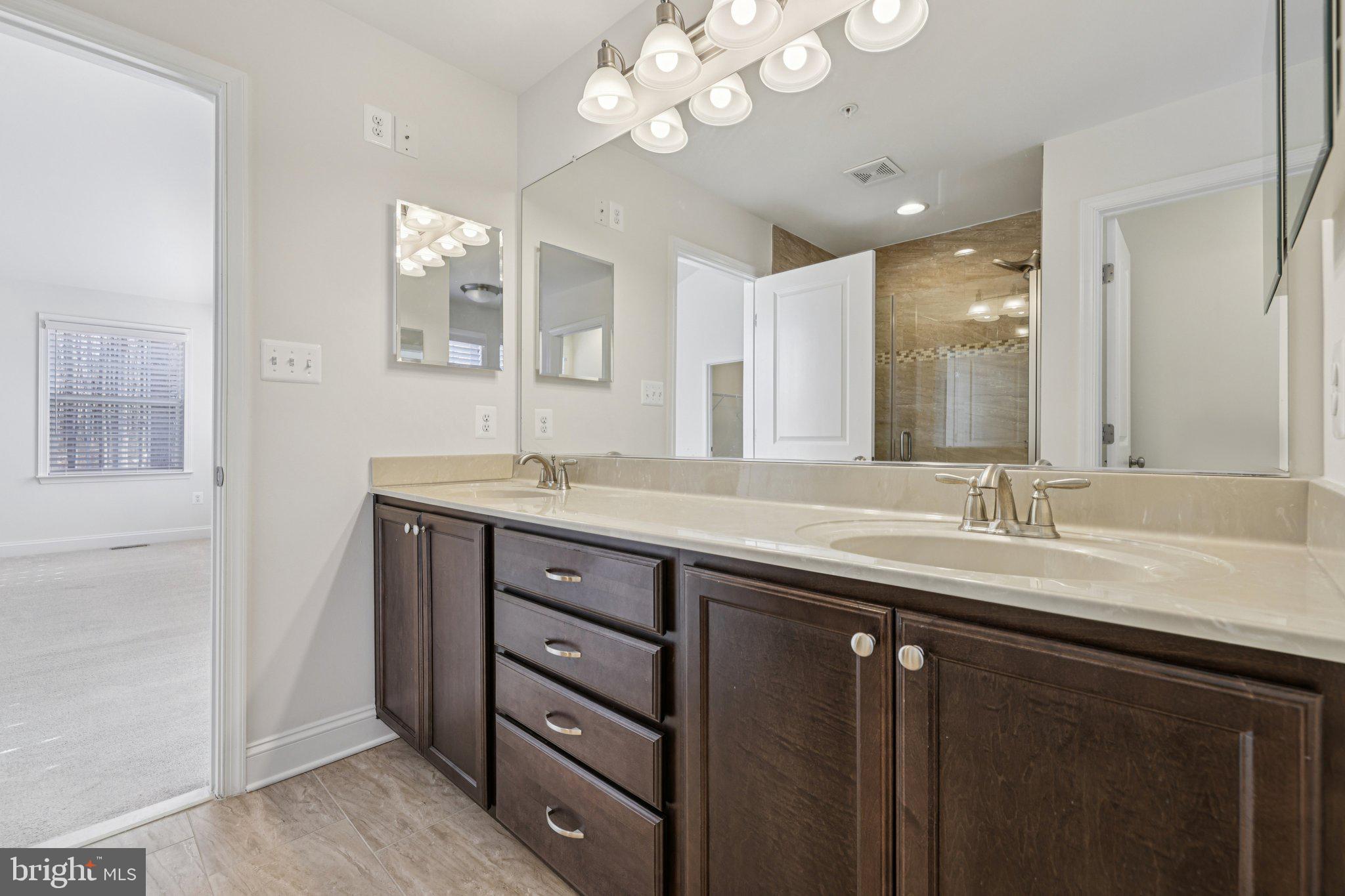 HILLTOP ESTATES - Residential