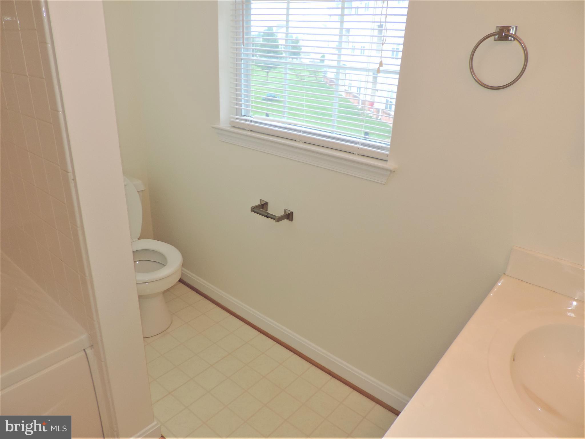 SAYBROOKE LANDING AT SEVEN OAKS CONDOMINIUM - Residential