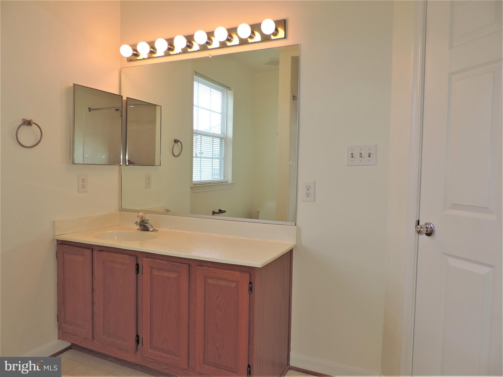 SAYBROOKE LANDING AT SEVEN OAKS CONDOMINIUM - Residential