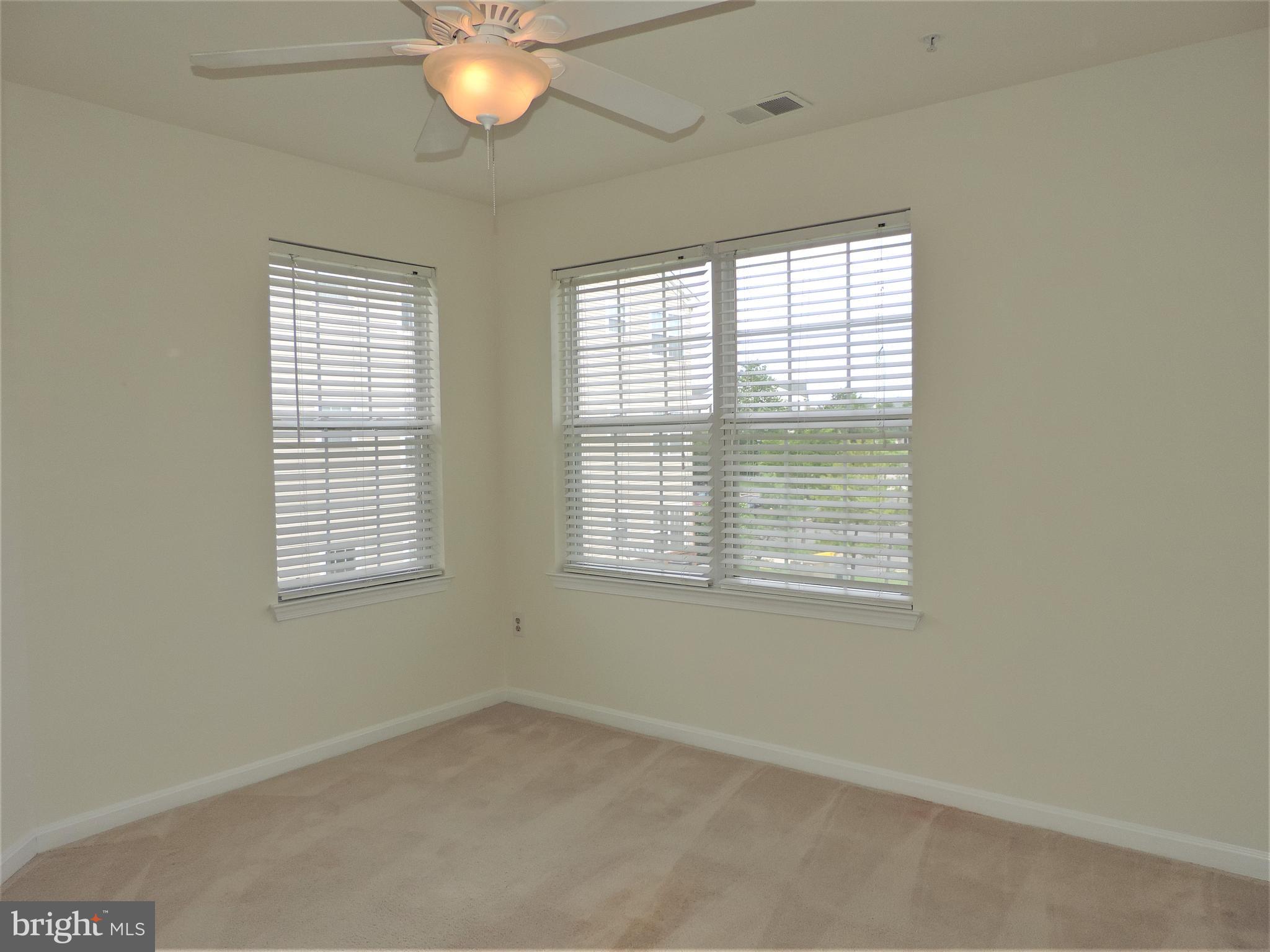 SAYBROOKE LANDING AT SEVEN OAKS CONDOMINIUM - Residential