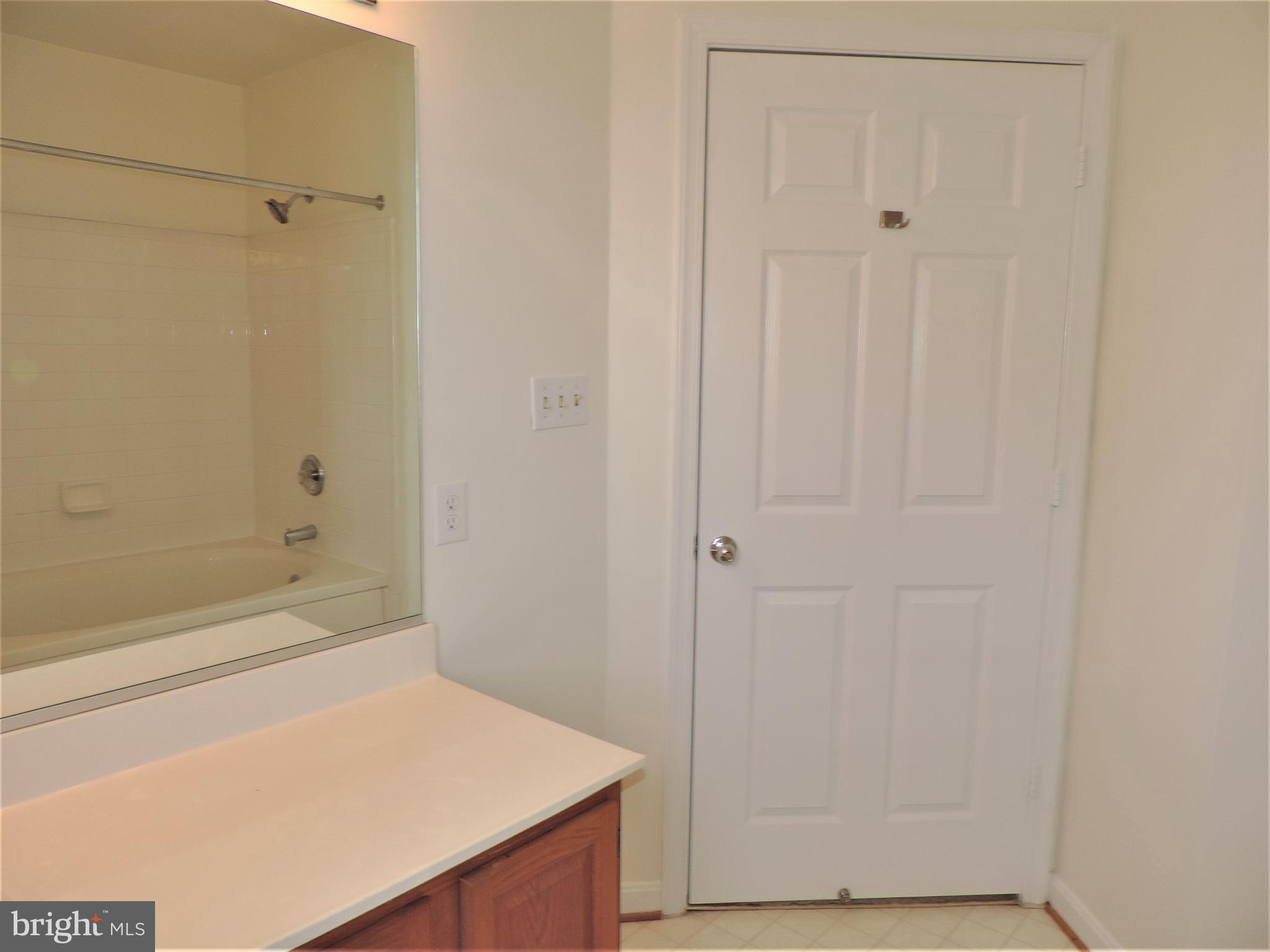 SAYBROOKE LANDING AT SEVEN OAKS CONDOMINIUM - Residential