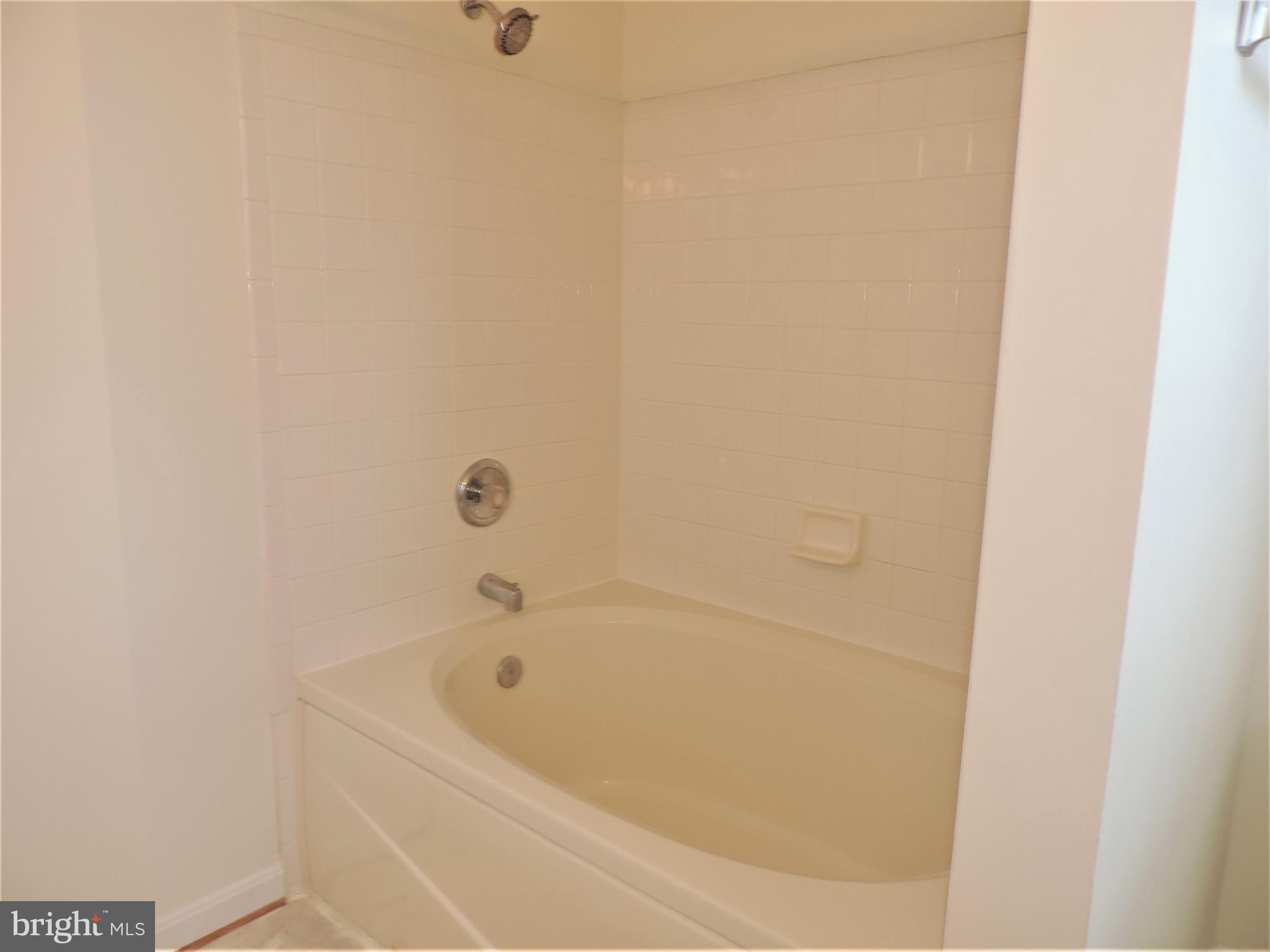 SAYBROOKE LANDING AT SEVEN OAKS CONDOMINIUM - Residential