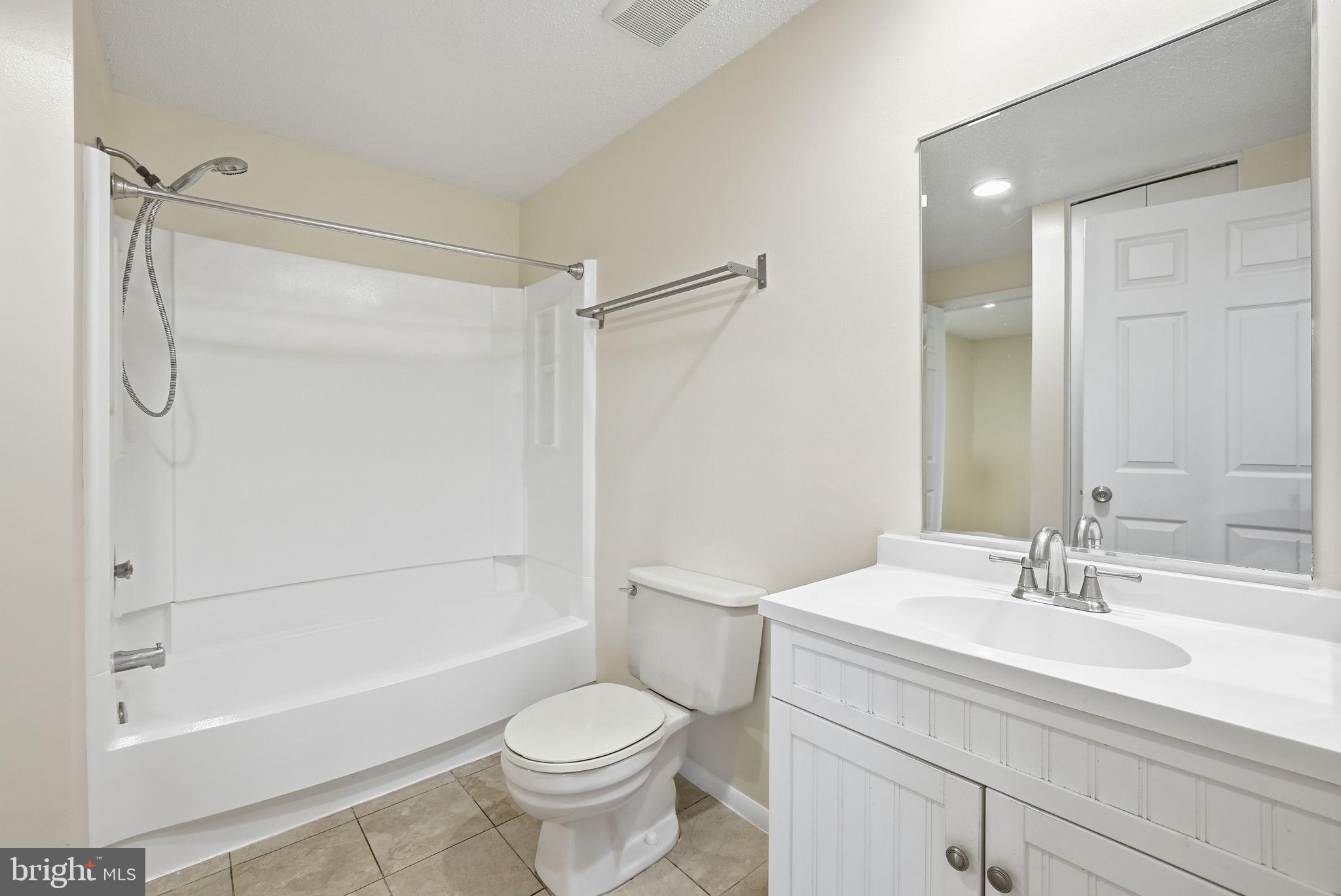 BURKE VILLAGE - Residential Lease