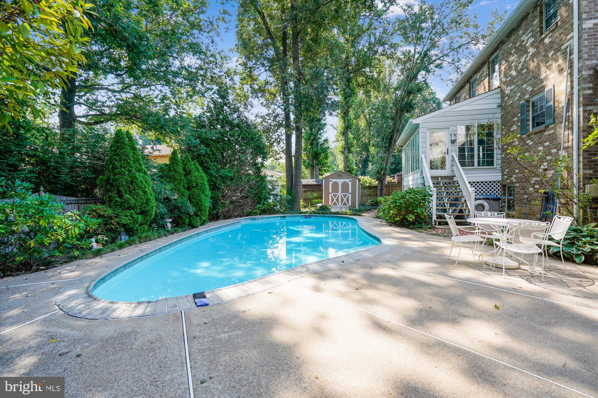 6609 DEGEN DRIVE