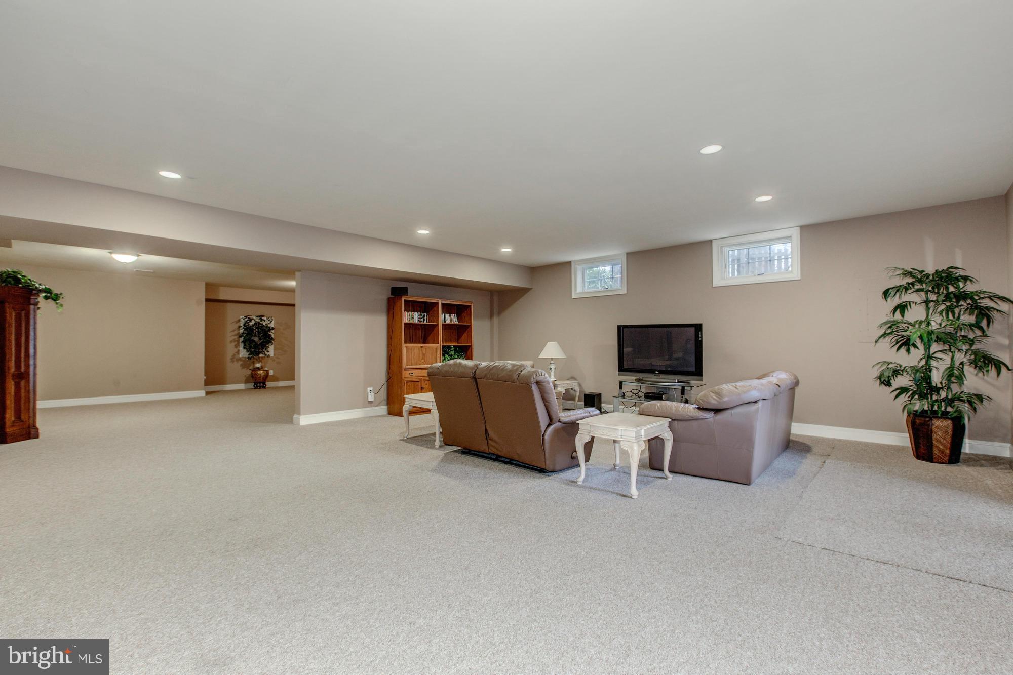 HANSBOROUGH - Residential