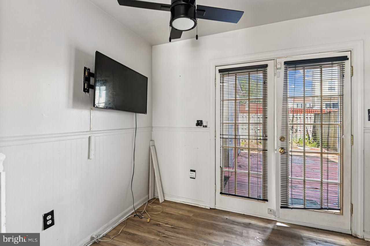 CLOVERLEAF TOWNHOUSES - Residential