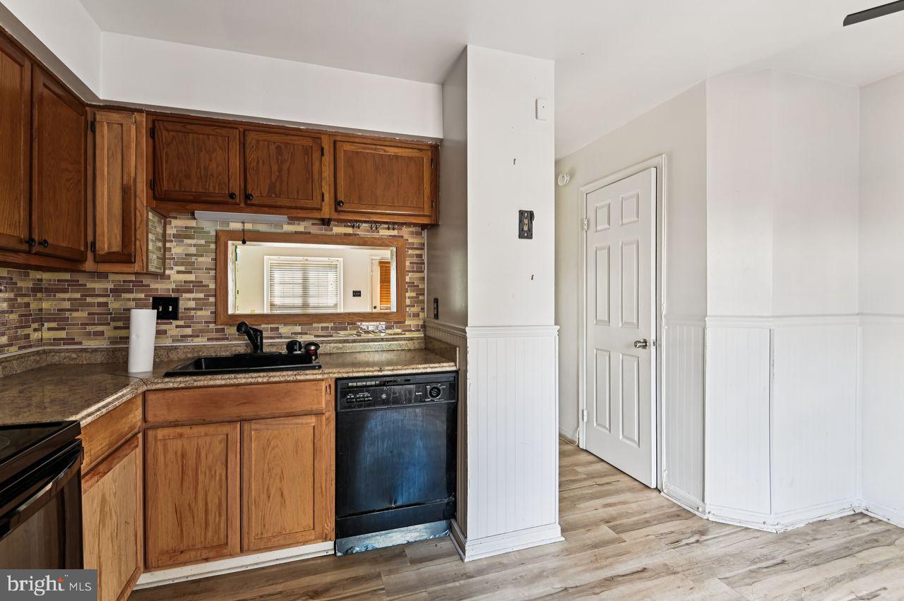 CLOVERLEAF TOWNHOUSES - Residential