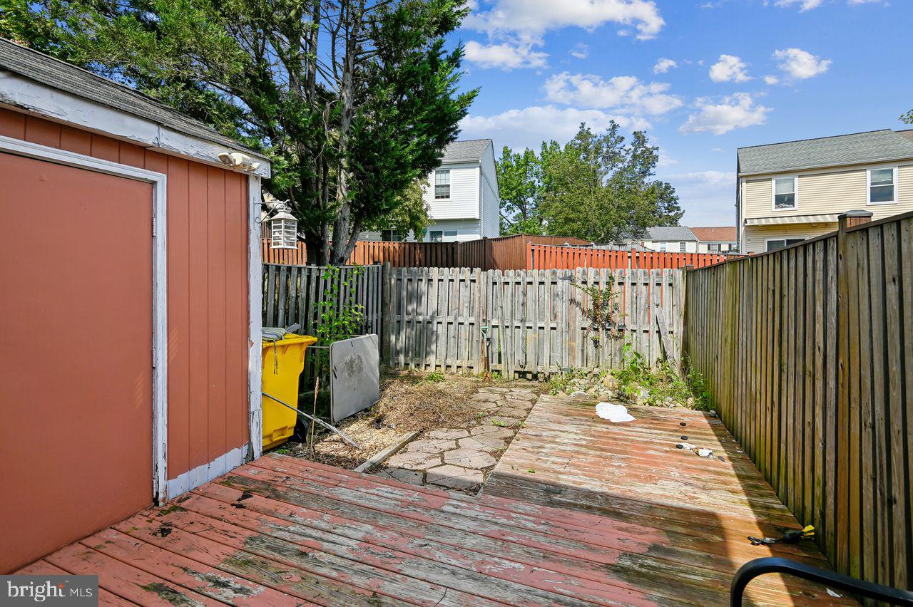 CLOVERLEAF TOWNHOUSES - Residential