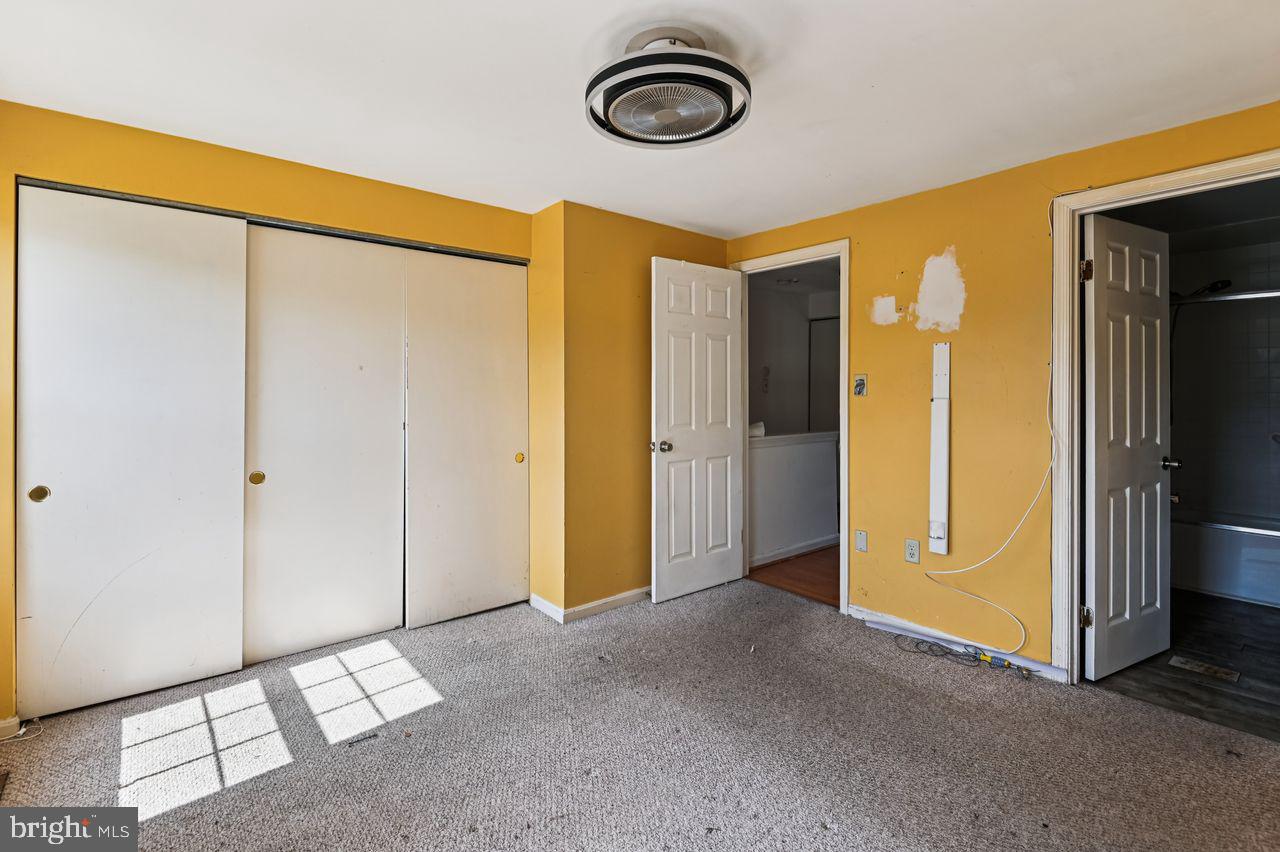 CLOVERLEAF TOWNHOUSES - Residential