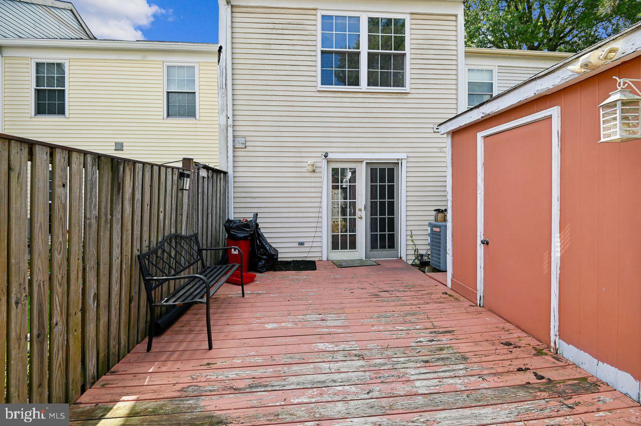 CLOVERLEAF TOWNHOUSES - Residential