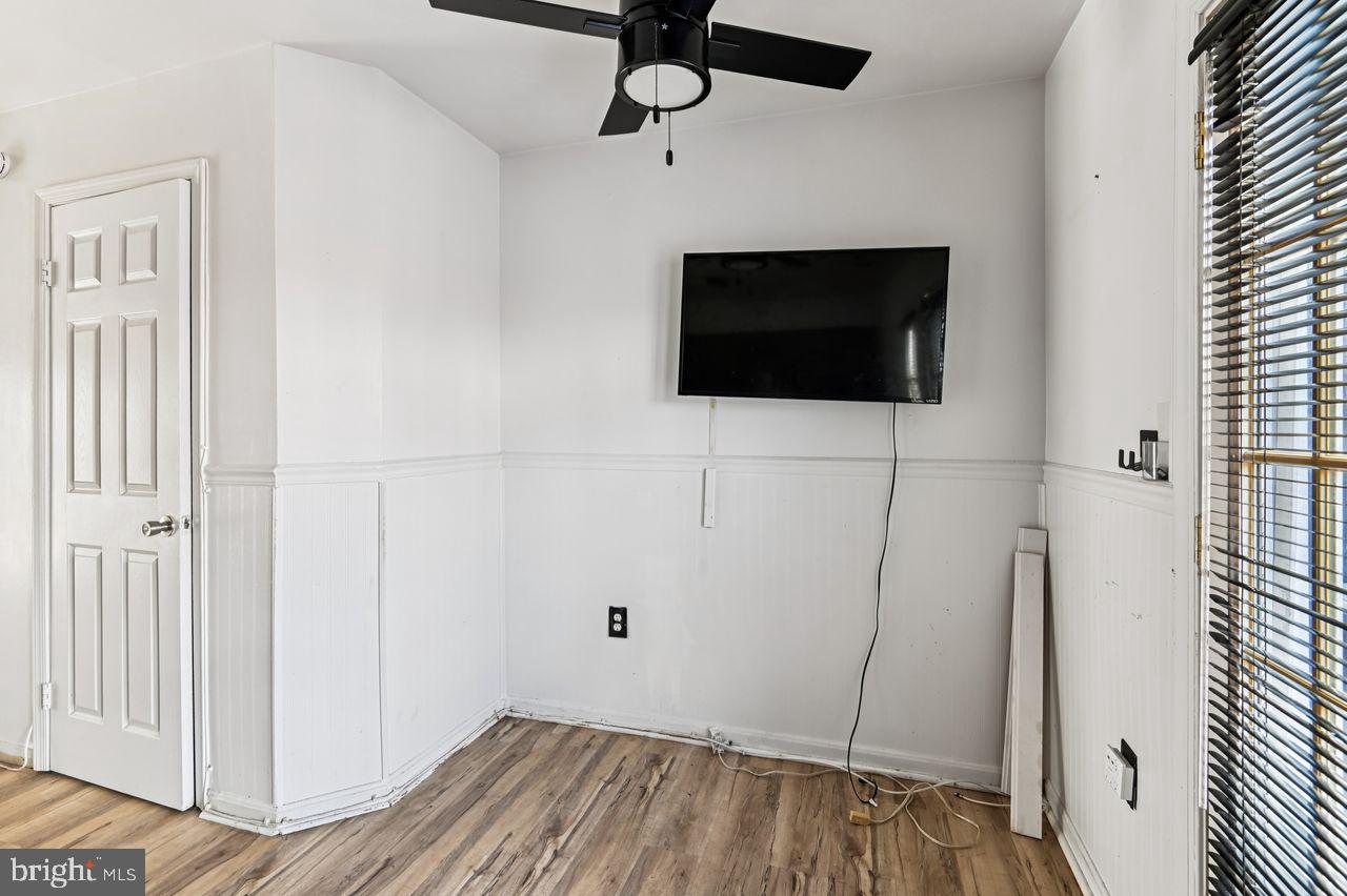 CLOVERLEAF TOWNHOUSES - Residential