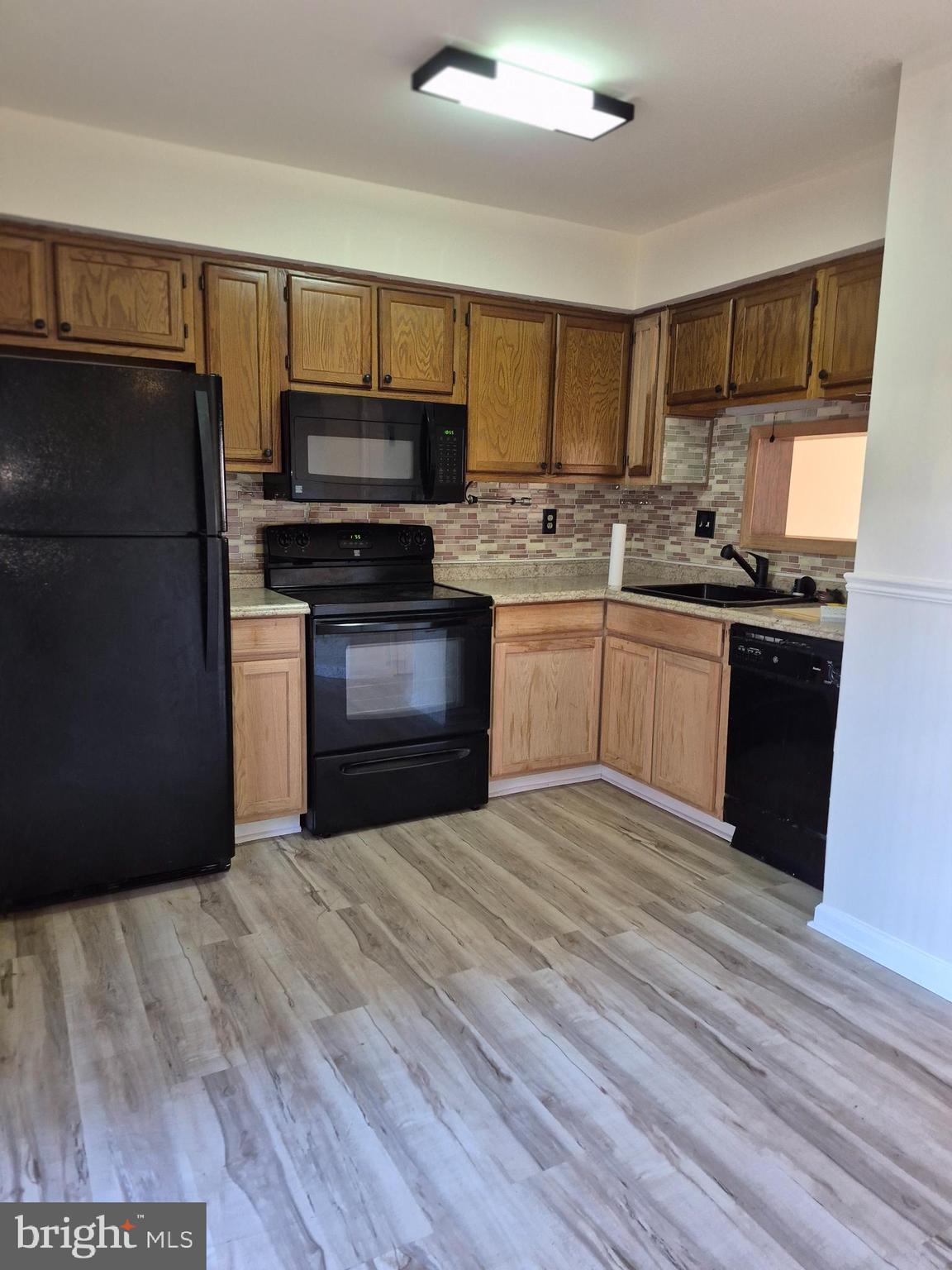 CLOVERLEAF TOWNHOUSES - Residential