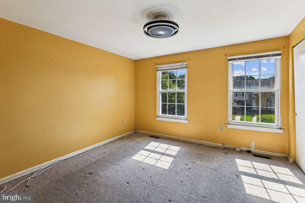 CLOVERLEAF TOWNHOUSES - Residential