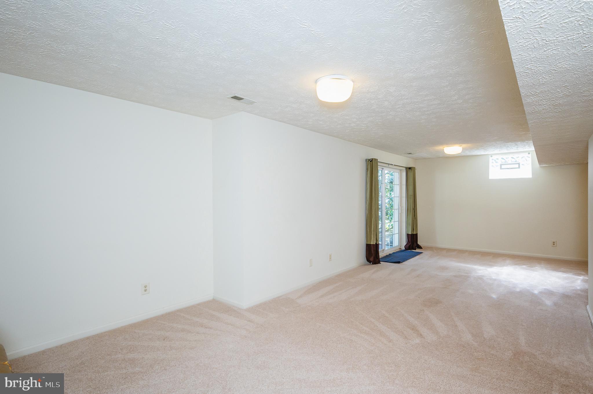 RED FOX FARMS - Residential Lease