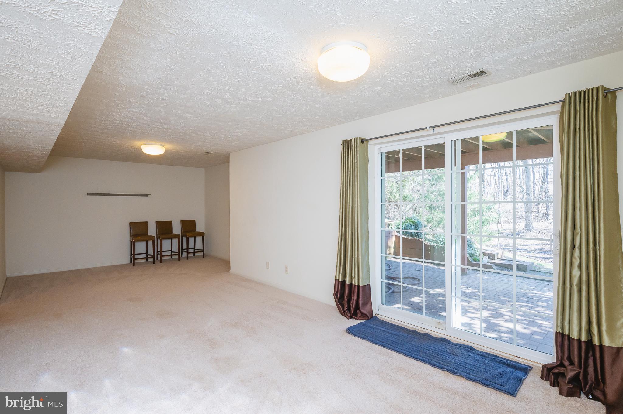 RED FOX FARMS - Residential Lease