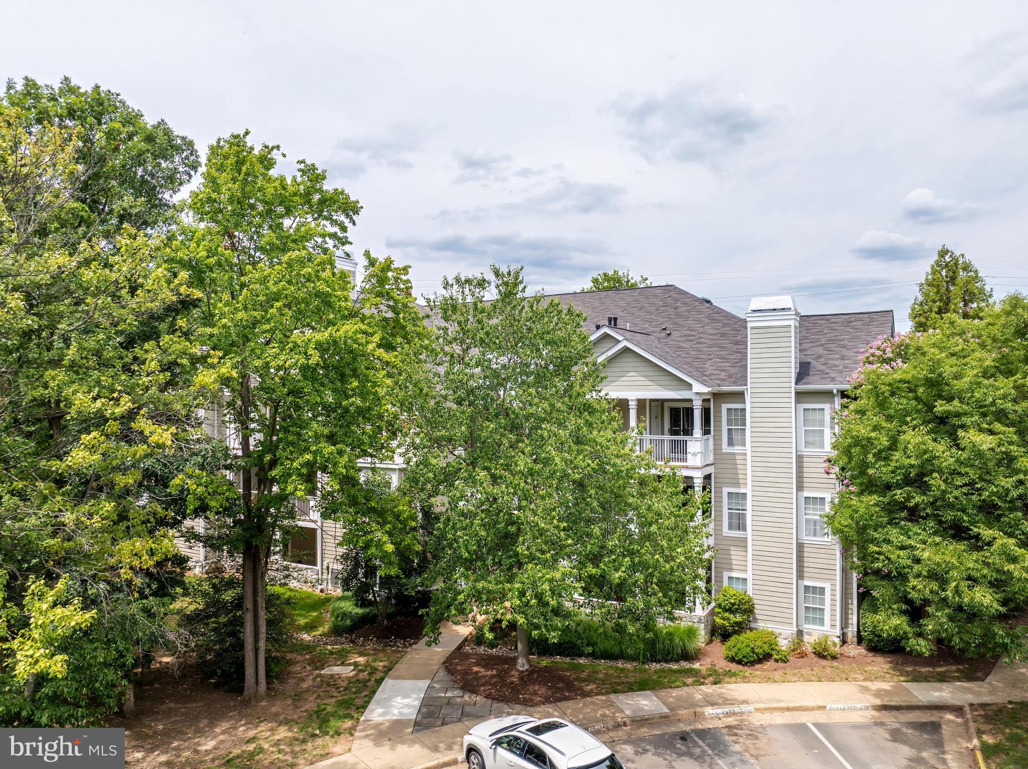 1700 LAKE SHORE CREST DRIVE 25