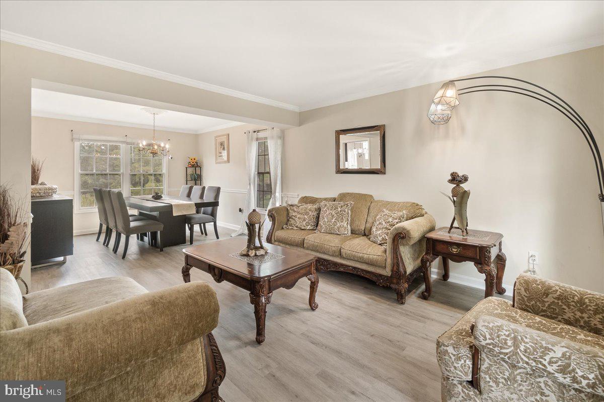 MONARCH RIDGE - Residential